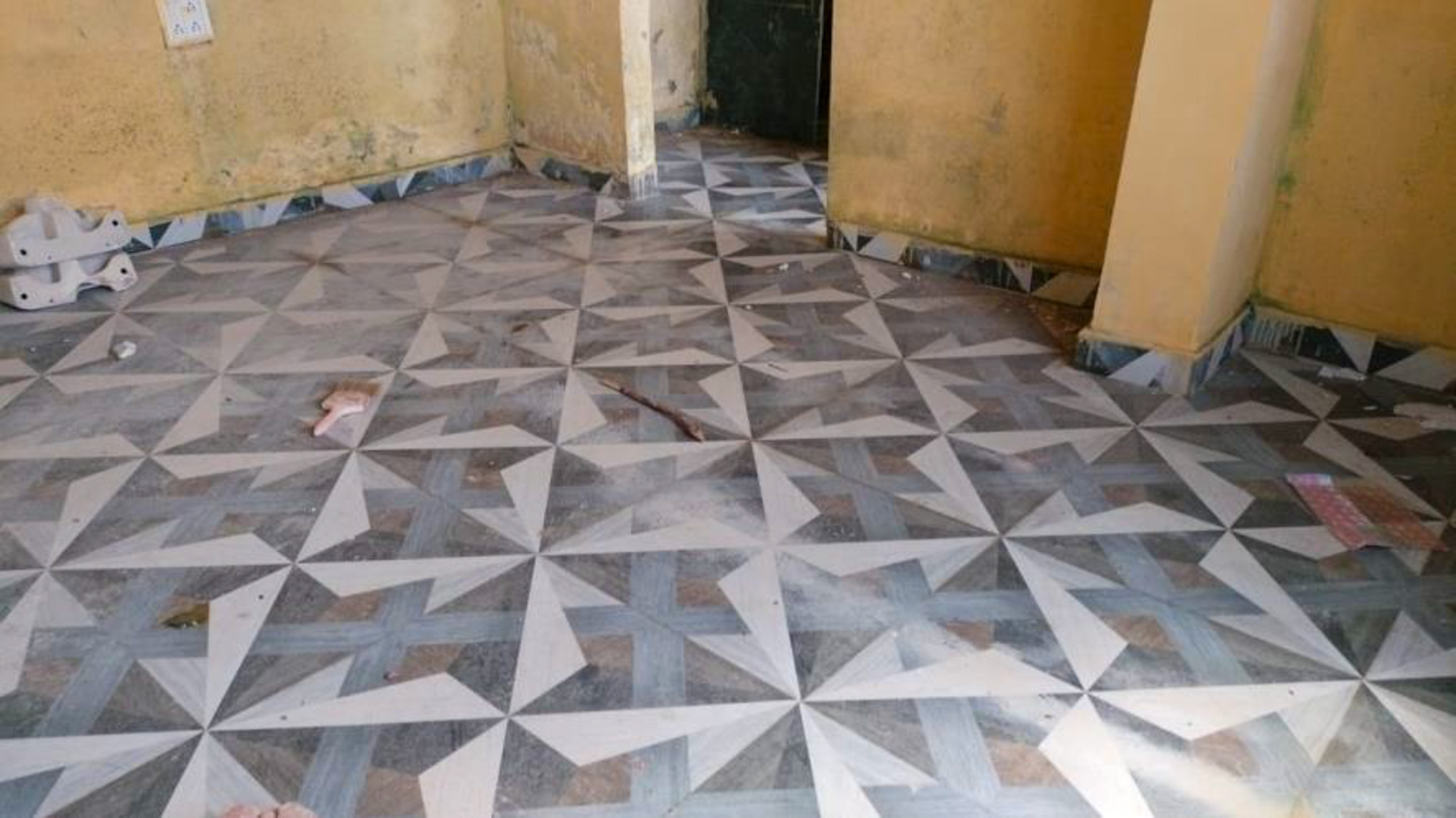 Flat for Sale in Chowk — photo 1