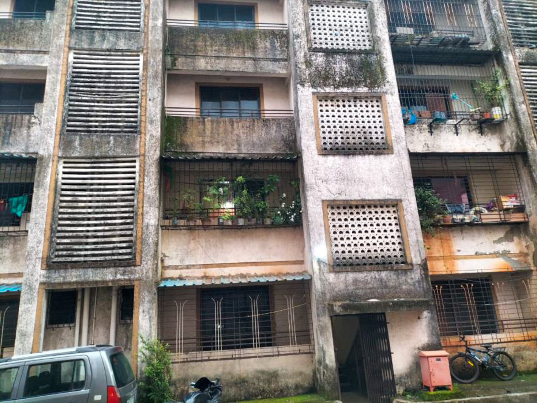 Flat for Sale in Chowk — photo 1