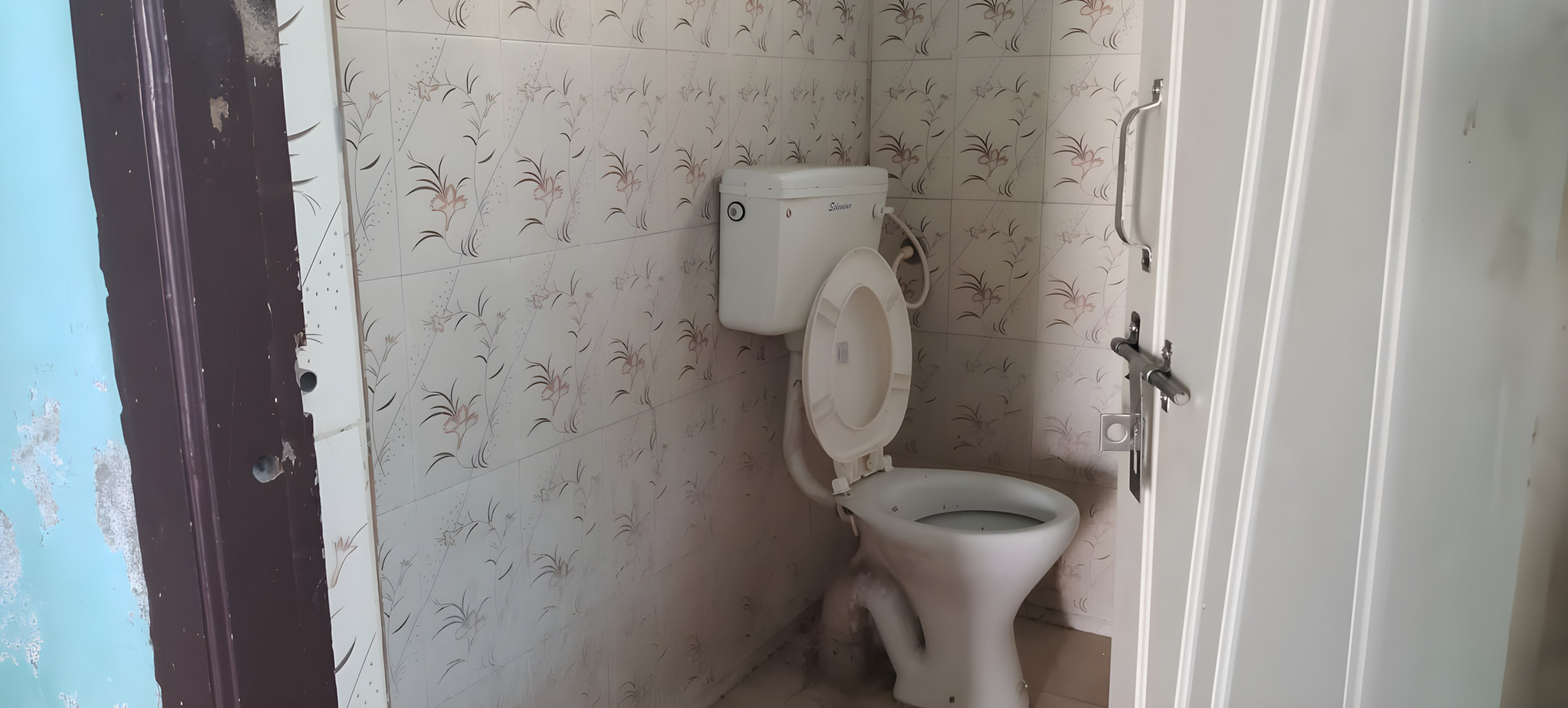 2 BHK Flat for Sale in INDIDUAL HOUSE, ELURU, Eluru — photo 4