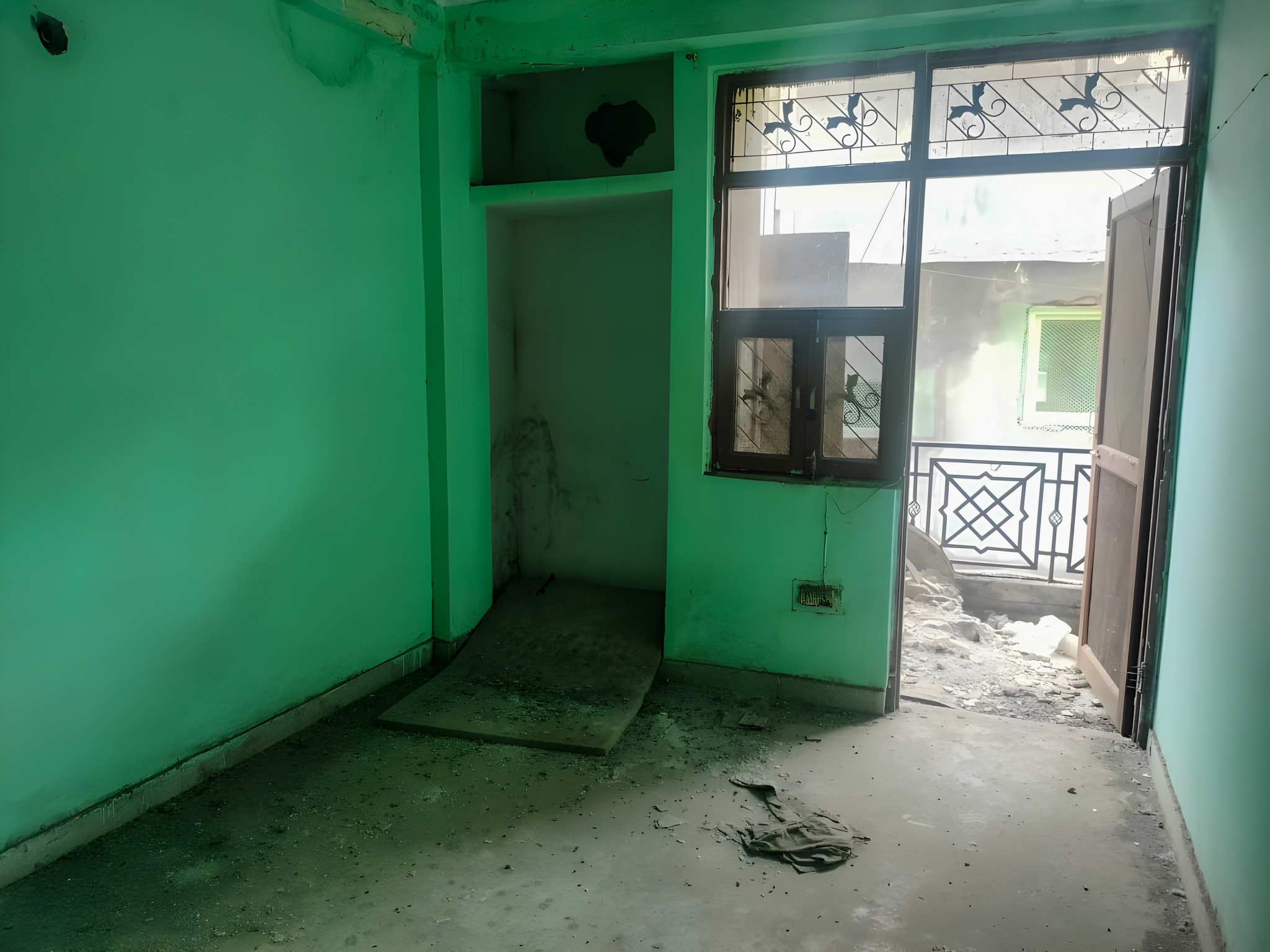 3 BHK Flat for Sale in GAYATRI APPARTMENTS, SHALIMAR GARDEN EXTENSION 2, Ghaziabad — photo 7