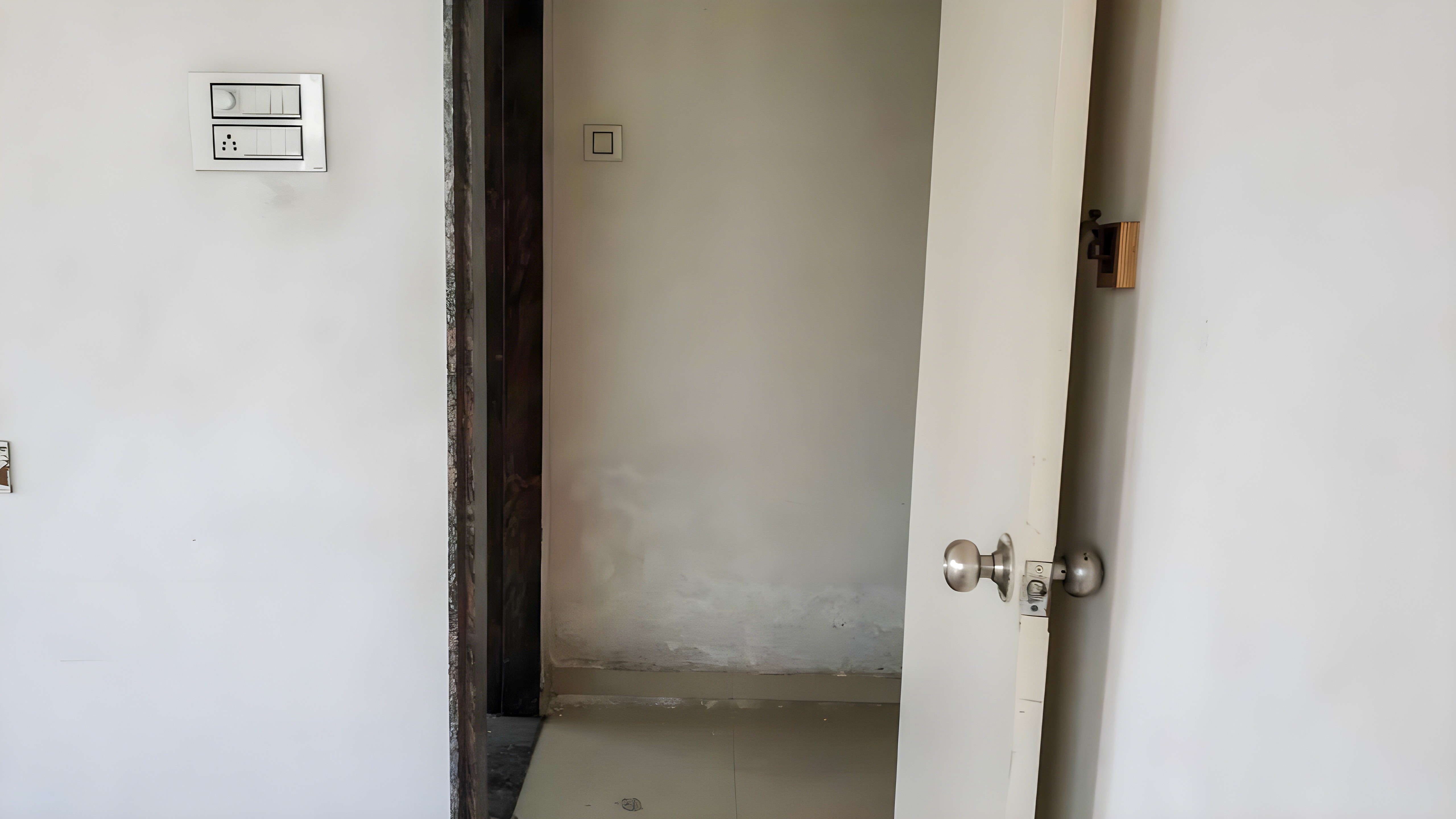 Flat for Sale in Surat — photo 8