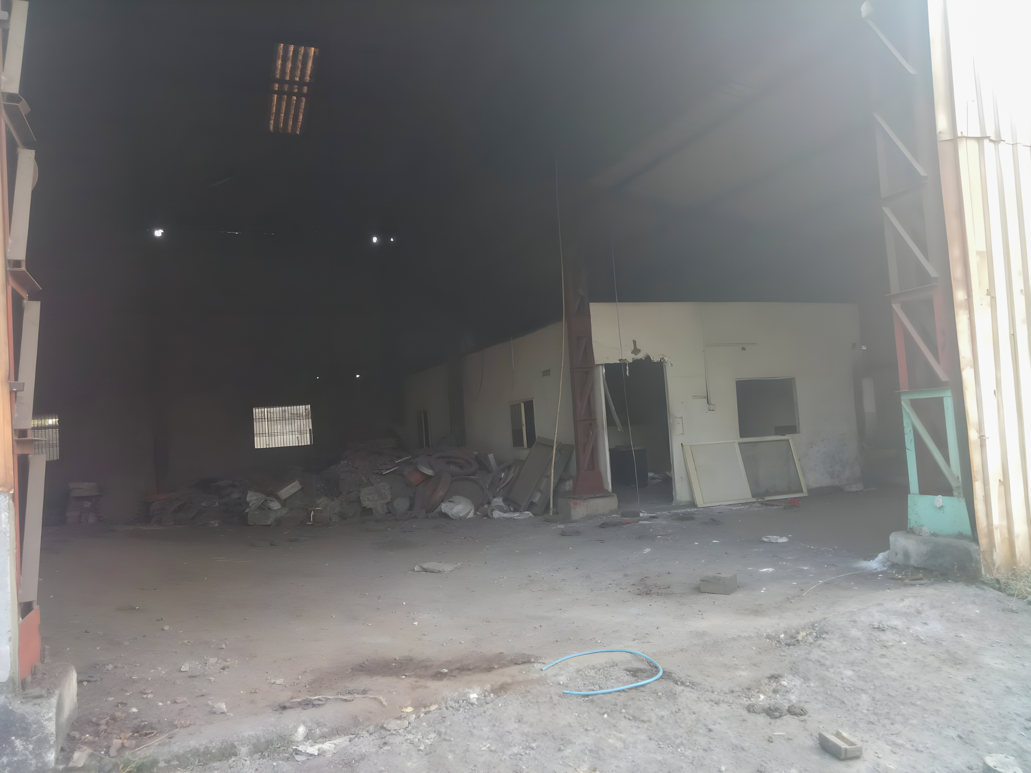 Industrial Plot with Factory Building for Sale in AURIC City — photo 1