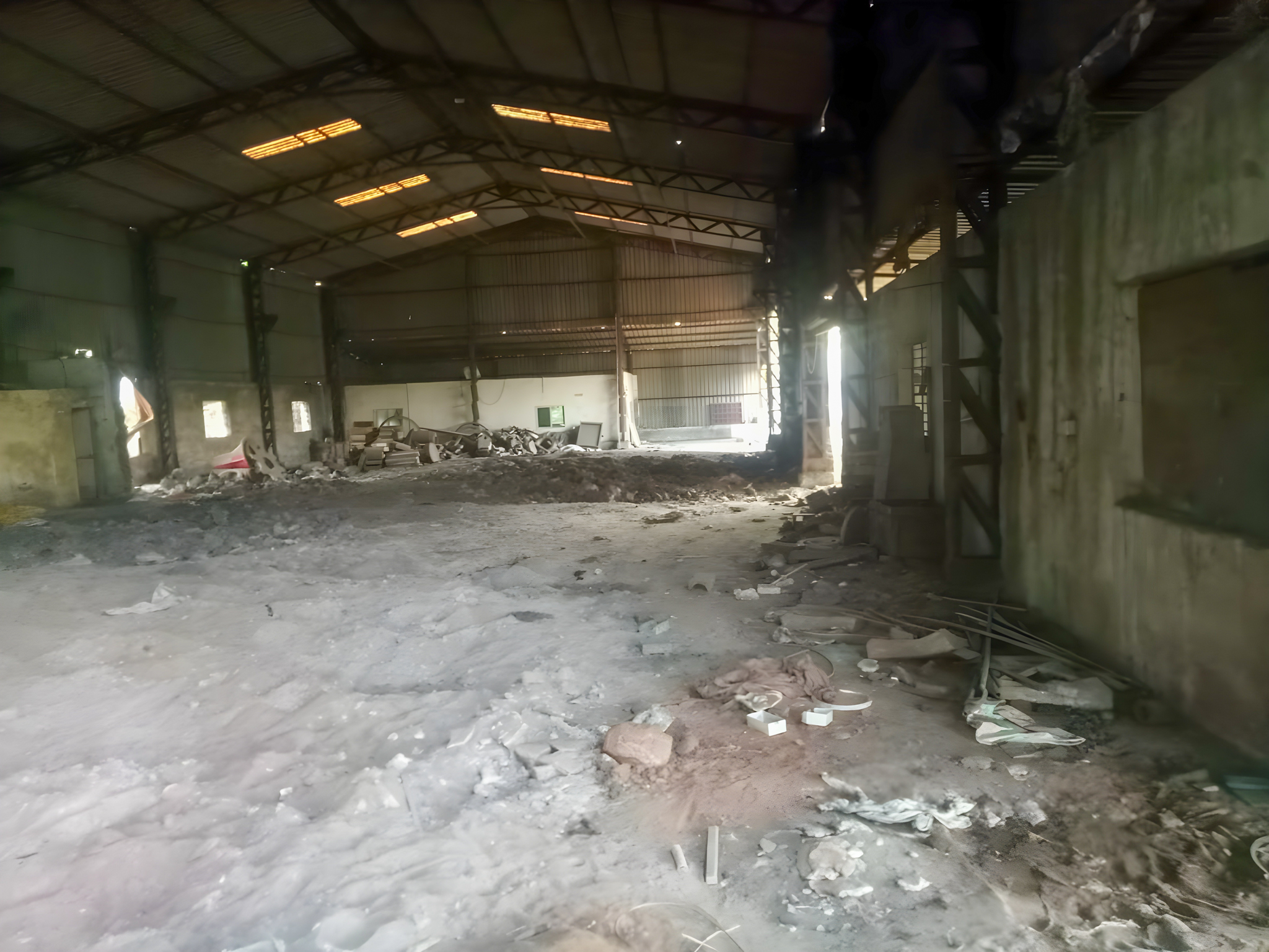 Industrial Plot with Factory Building for Sale in AURIC City — photo 3