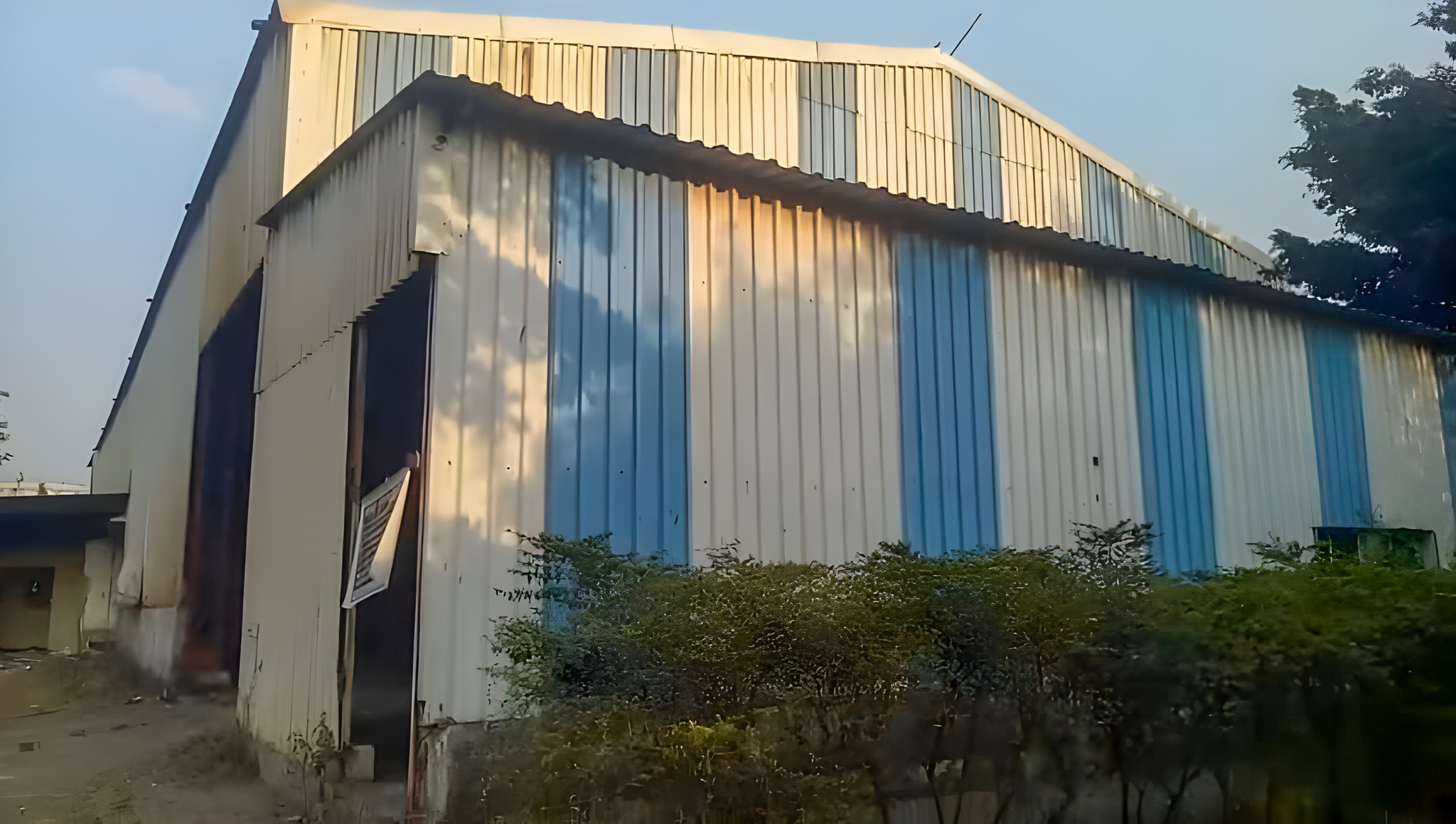 Industrial Plot with Factory Building for Sale in AURIC City — photo 9