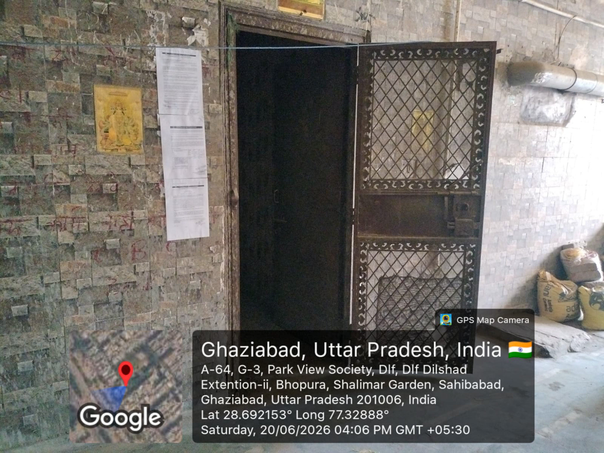 Flat for Sale in Ghaziabad — photo 1