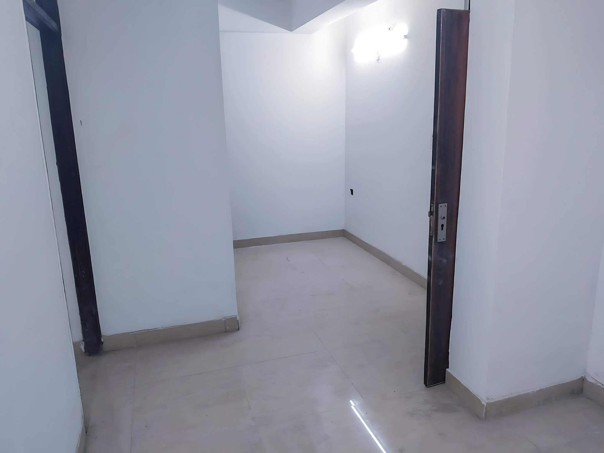 Flat for Sale in na, GOOD, Ghaziabad — photo 8