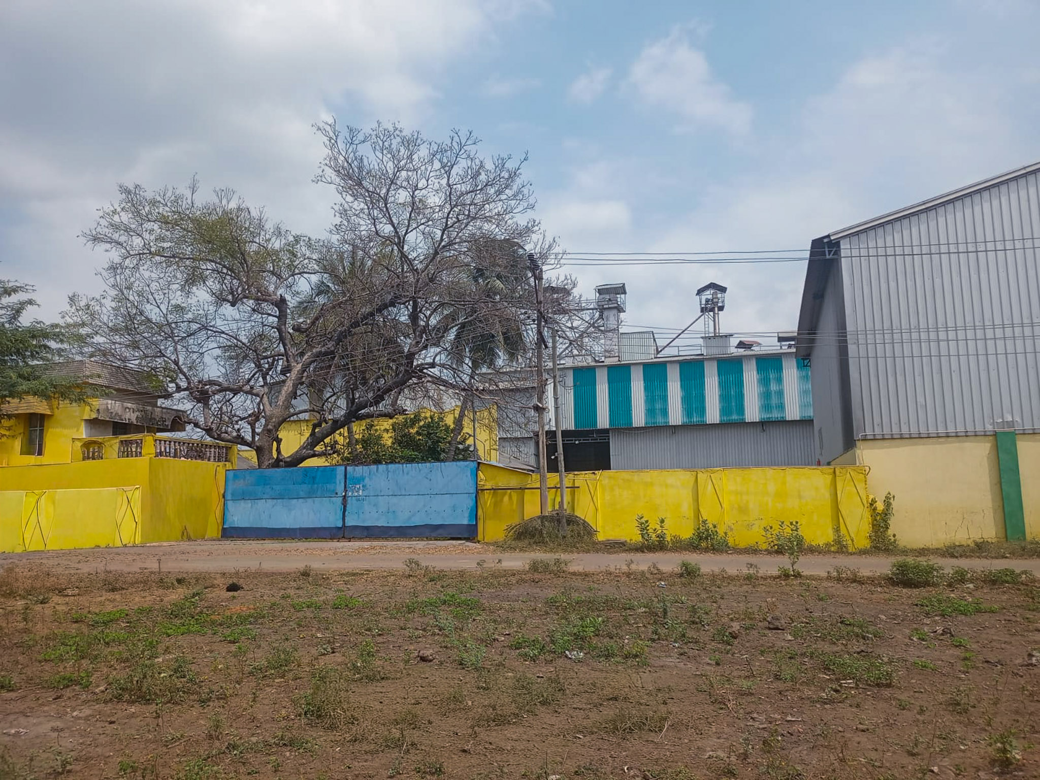 Industrial Plot with Factory Building for Sale in Puduvayal — photo 1