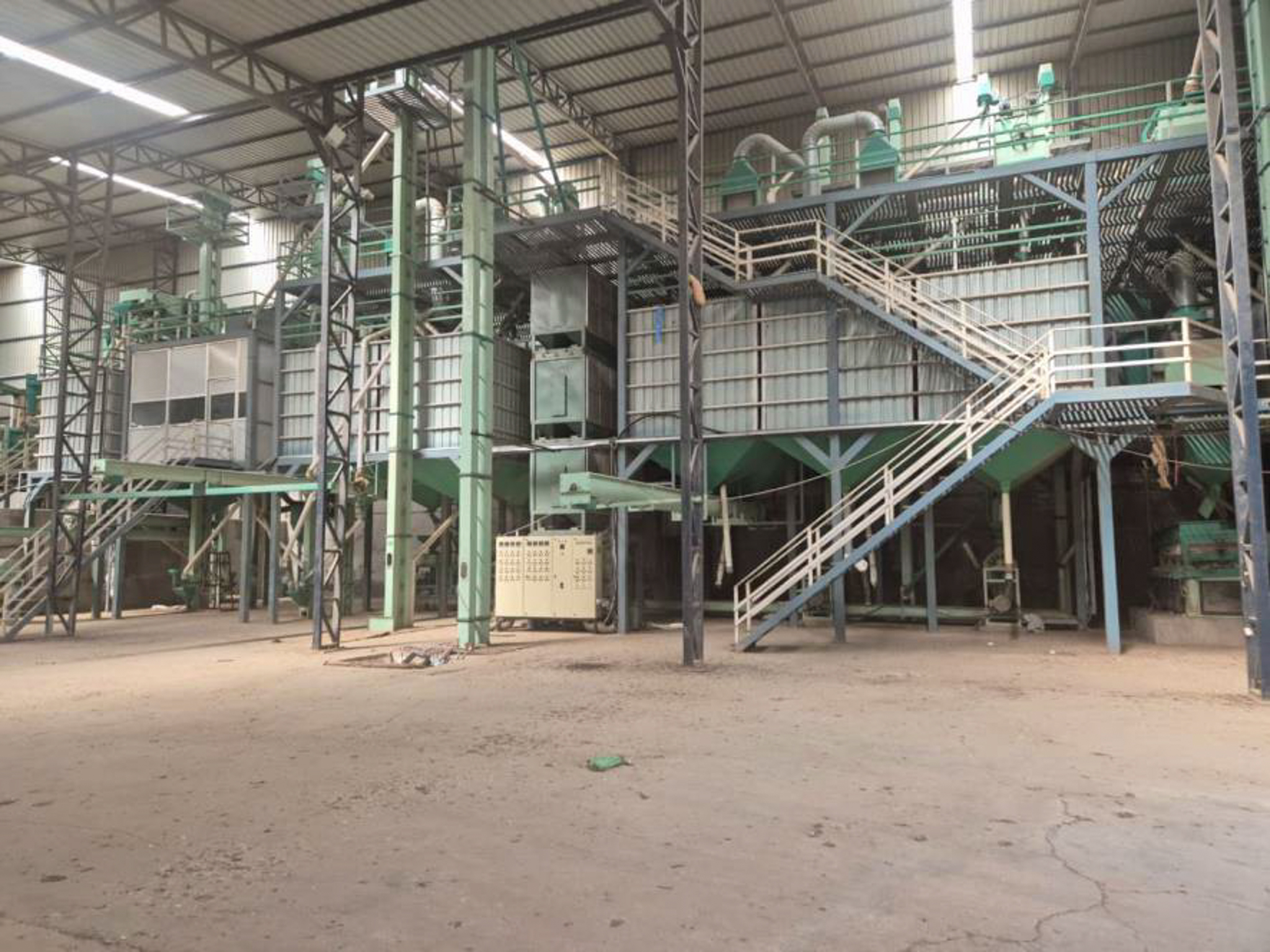 Shed with Plant and Machinery for Sale in NEAR BAMANBORE GIDC, Bamanbor Industrial Estate — photo 1