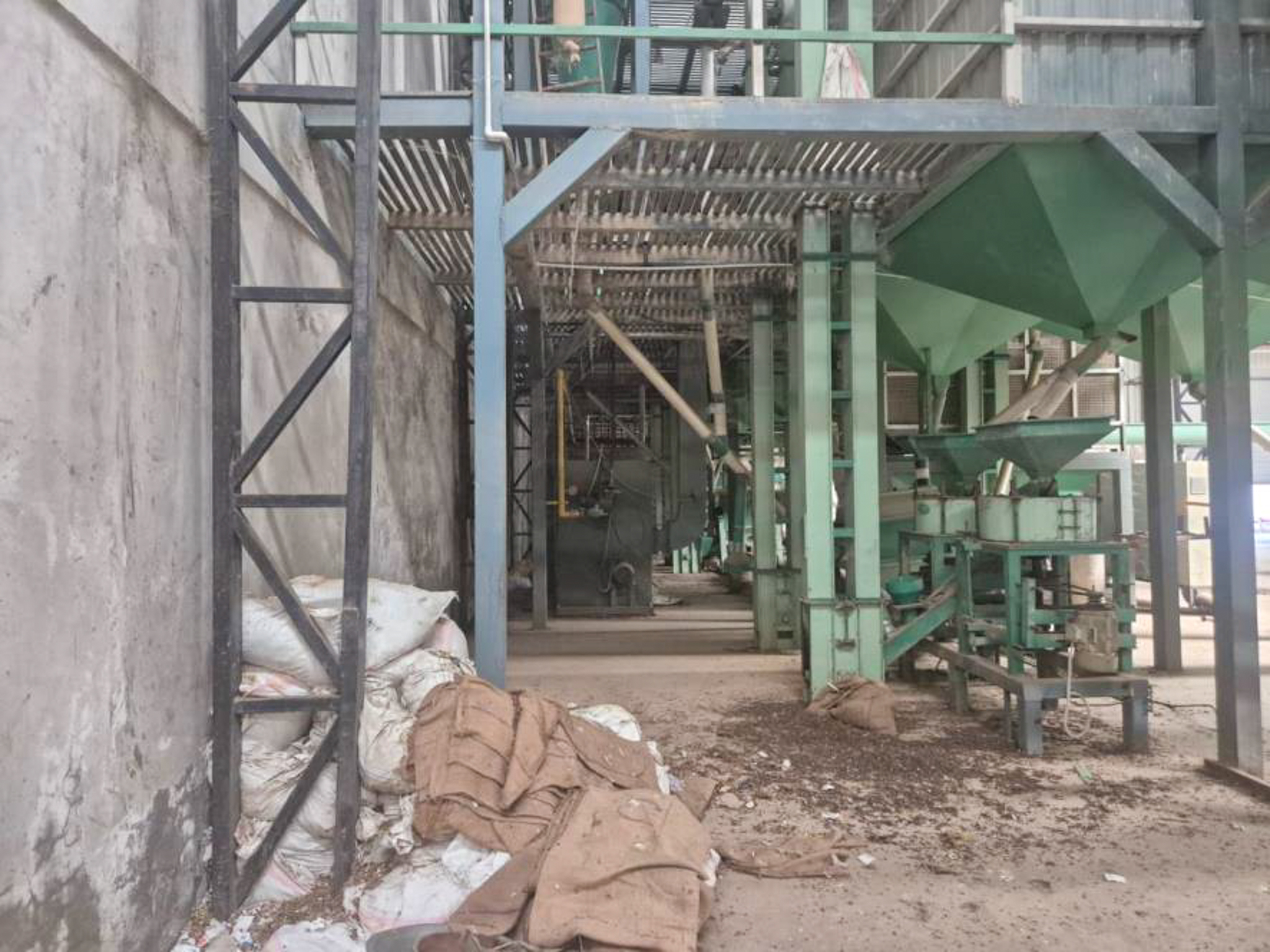 Shed with Plant and Machinery for Sale in NEAR BAMANBORE GIDC, Bamanbor Industrial Estate — photo 2
