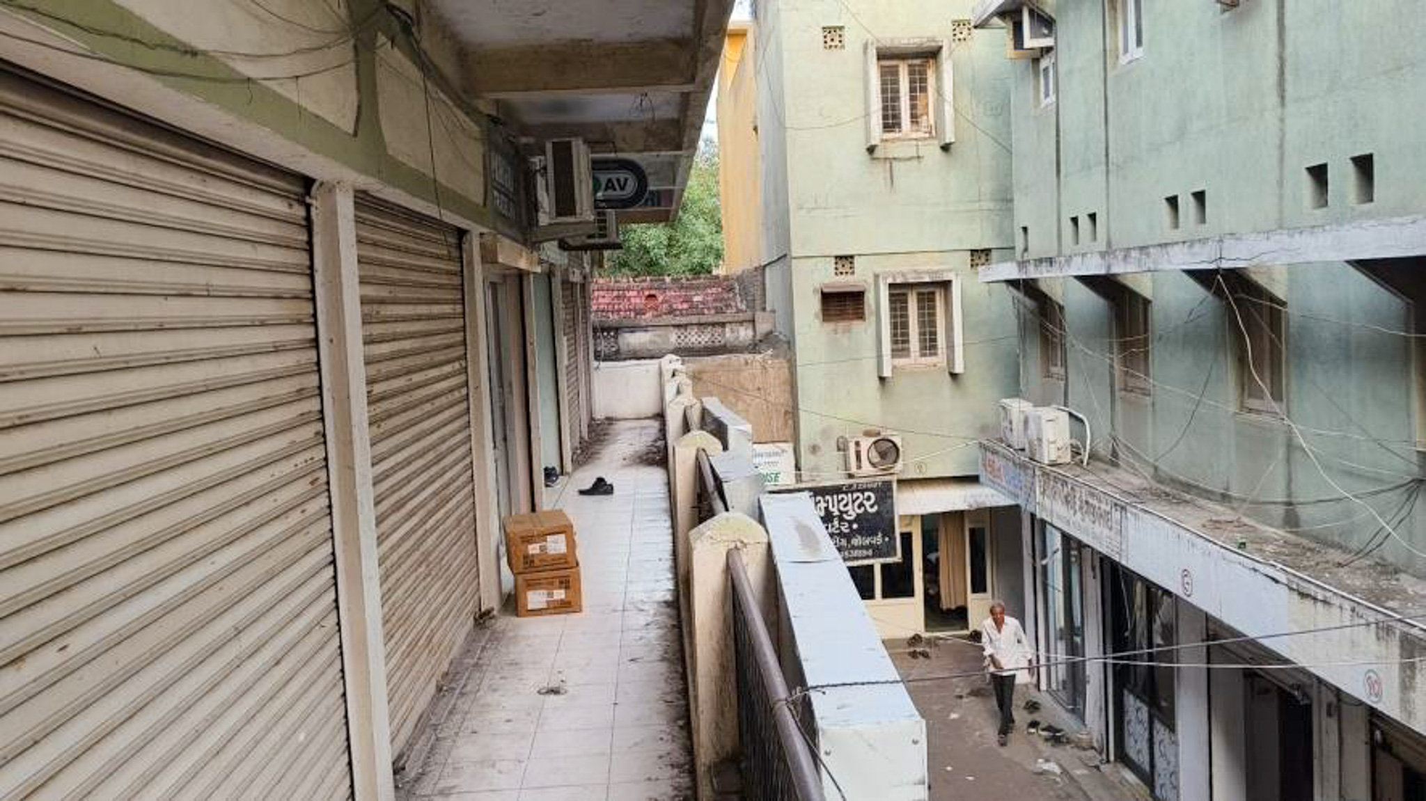 Shops for Sale in mahavir complex, mehta market surendranagar, Surendranagar — photo 3