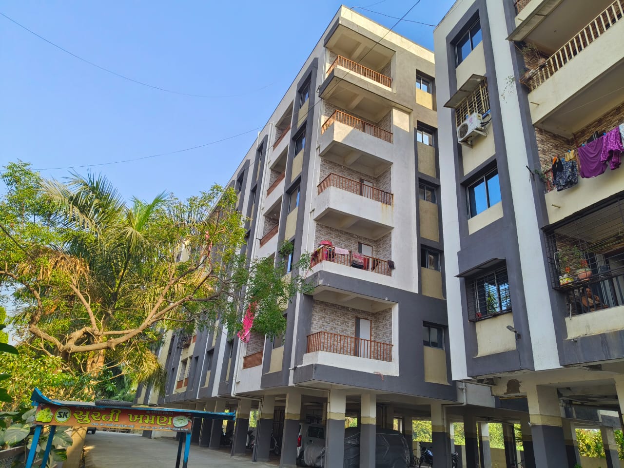 Flat for Sale in Valsad, Valsad — photo 1