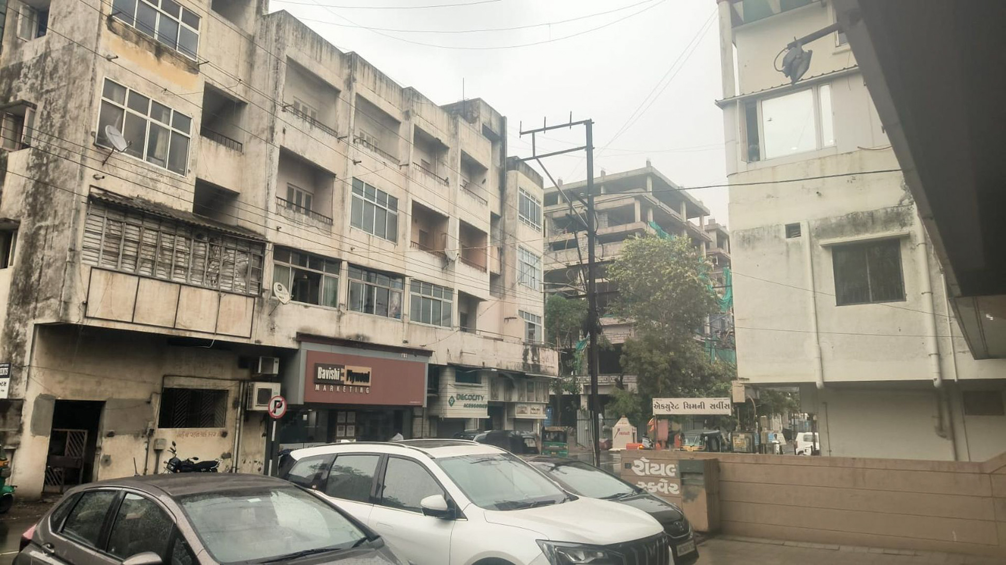 2 BHK Flat for Sale in Anand Mangal Apartment, Urban, Rajkot — photo 3