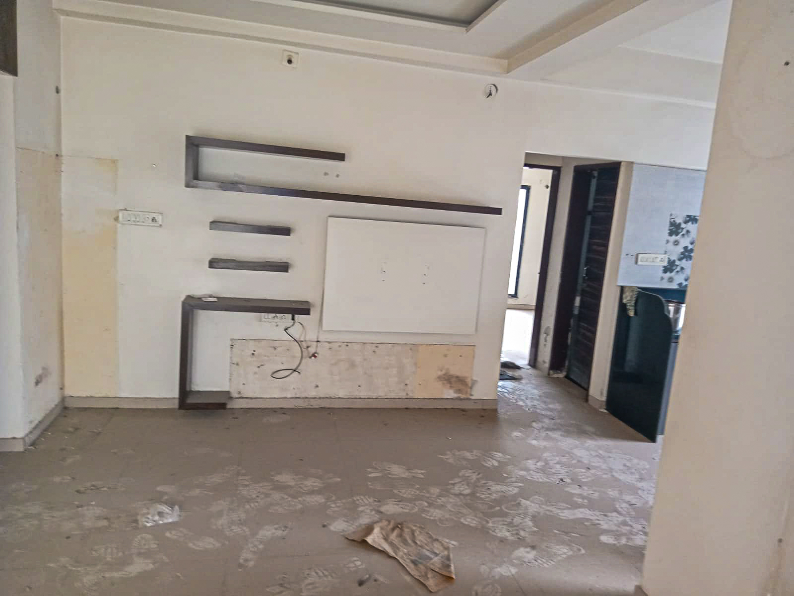 2 BHK Flat for Sale in Silver Spring Apartment, Rajkot, Rajkot — photo 3