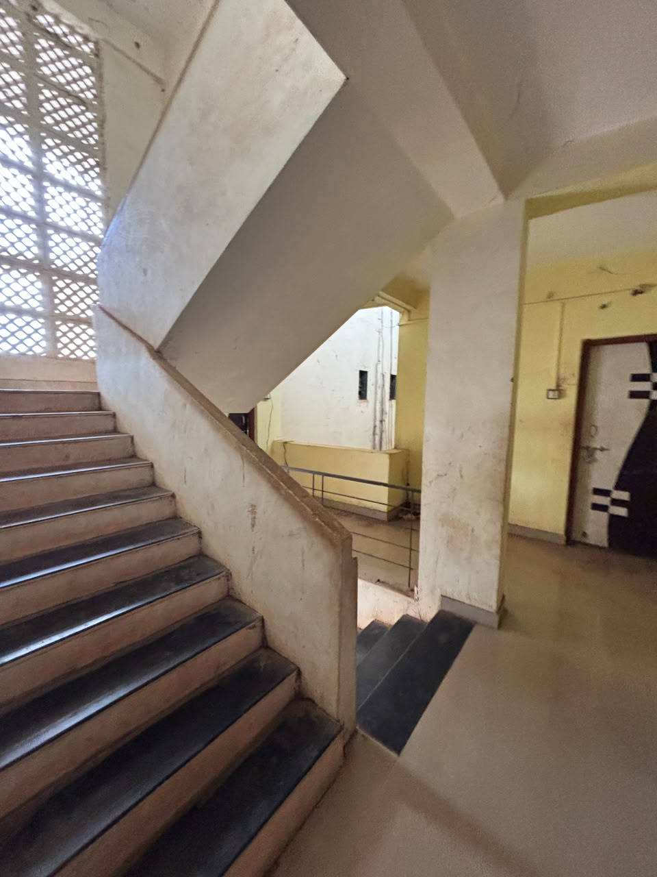 1 BHK Flat for Sale in Kalmath — photo 2