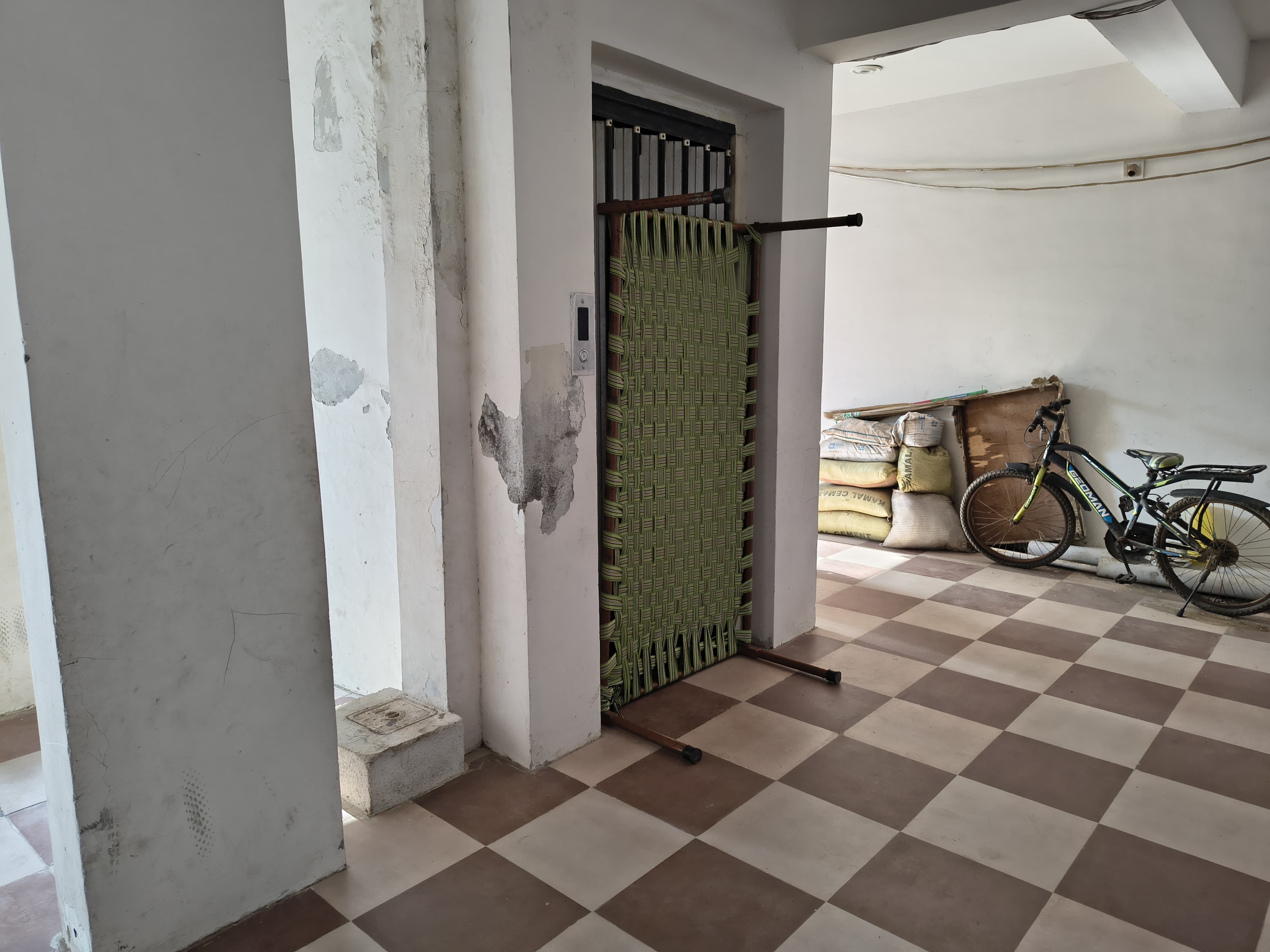 Flat for Sale in ASHOPALAV PARK-2, ROLEX ROAD, KOTHARIYA ROAD, RAJKOT, Kothariya — photo 14