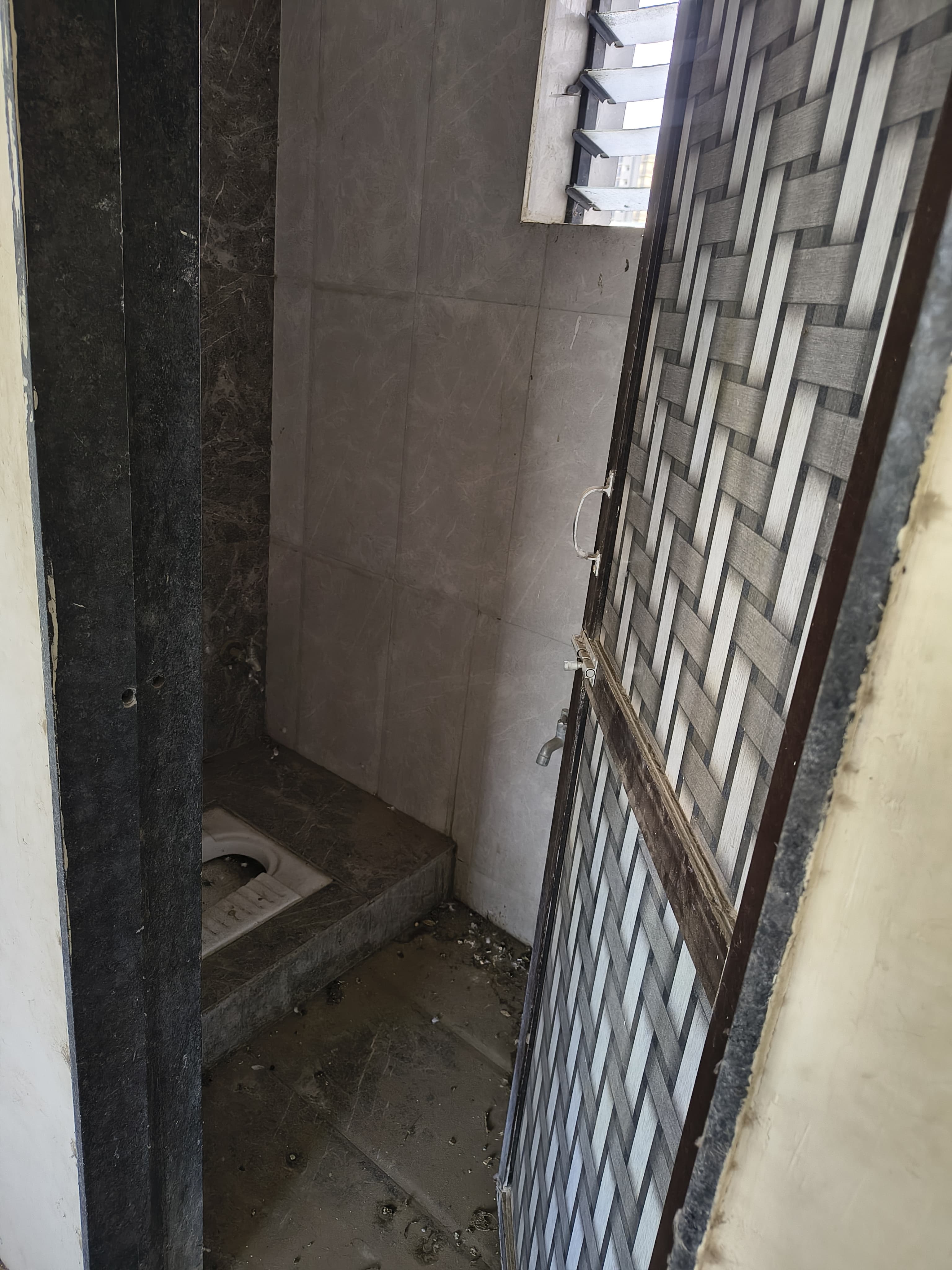 Flat for Sale in ASHOPALAV PARK-2, ROLEX ROAD, KOTHARIYA ROAD RAJKOT, Kothariya — photo 2