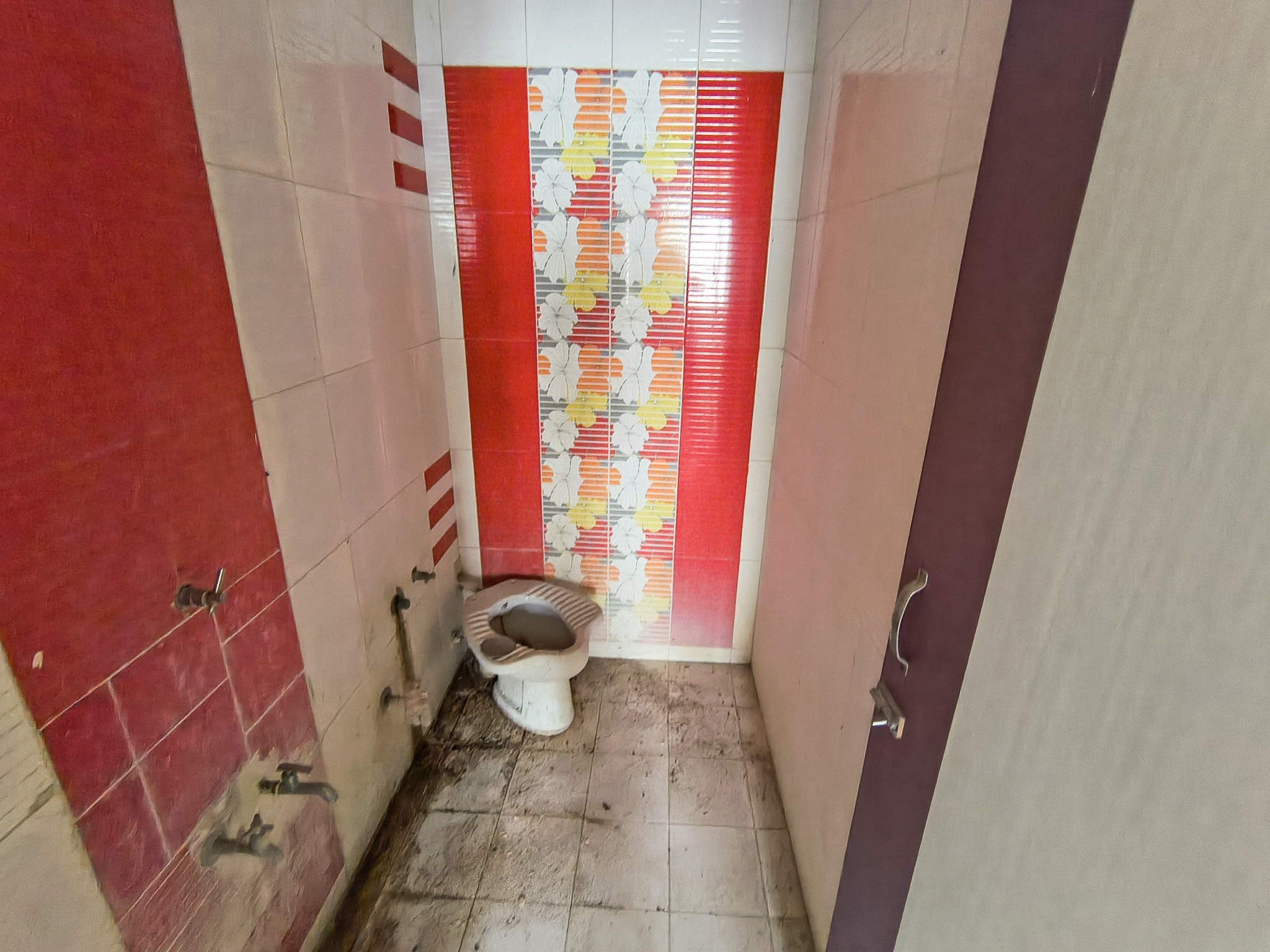 Flat for Sale in Rajkot — photo 4