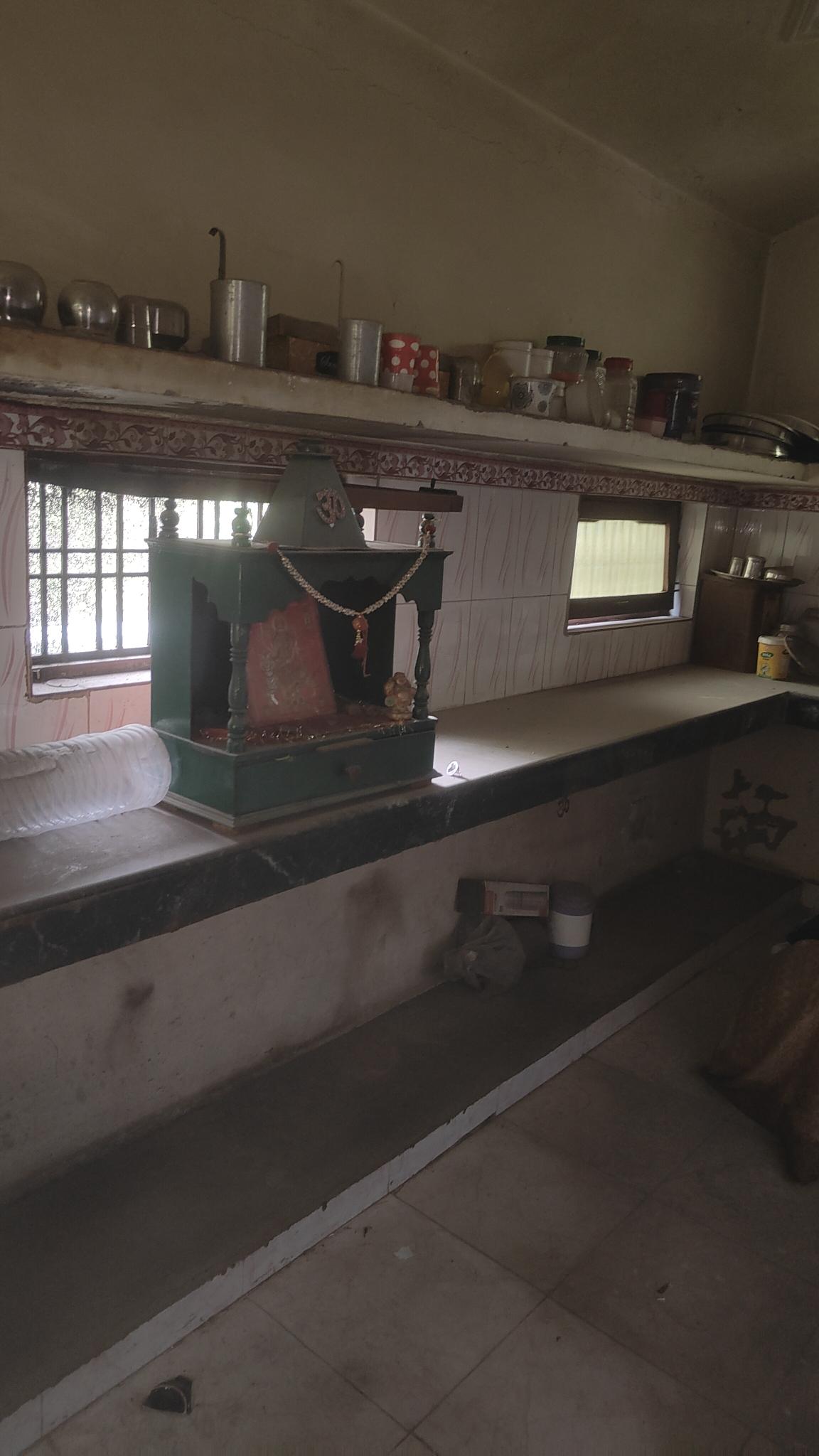 House Hold scraps Items for Sale in ADARSH NAGAR, Faridabad — photo 12