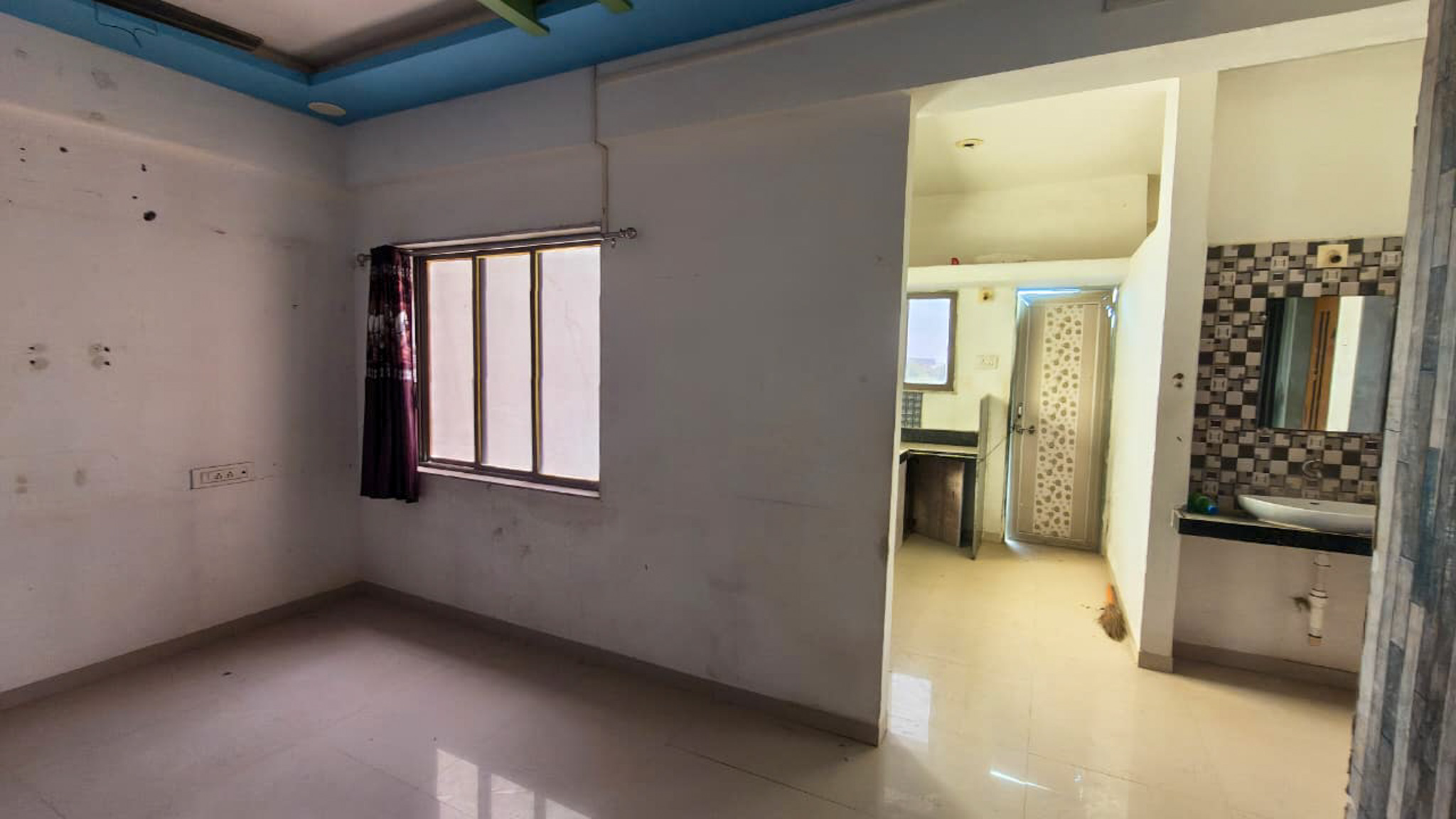 3 BHK Flat for Sale in Swastik Arcade, Good, Bhavnagar — photo 7