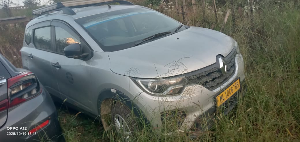 Vehicle-Renault India Pvt ltd Triber RXL Petrol for Sale in POLICE BAZAR, SHILLONG, 793001, Shillong — photo 2