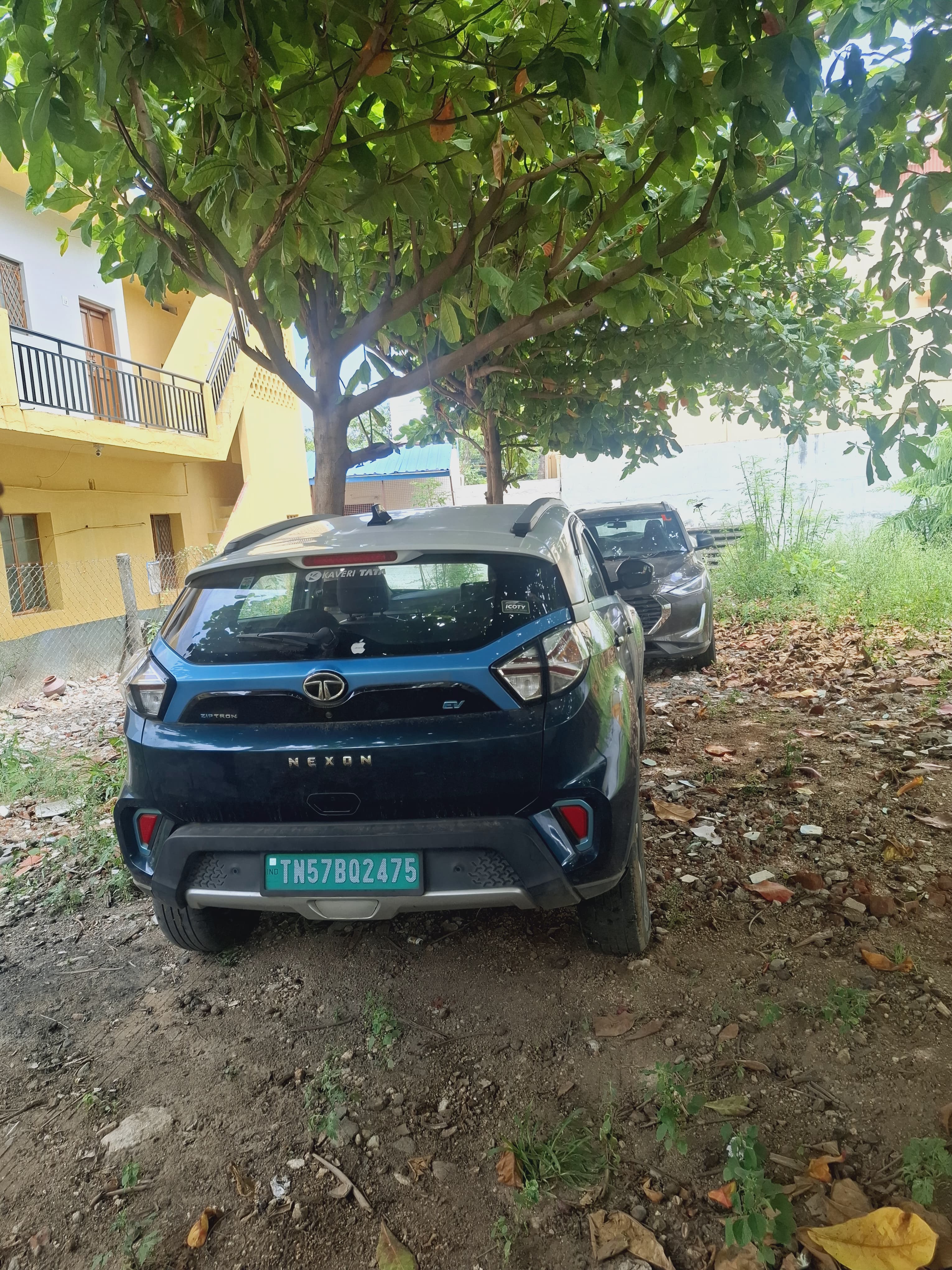 VEHICLE for Sale in MUTHUNAICKENPATTI, Adiyanuthu — photo 1