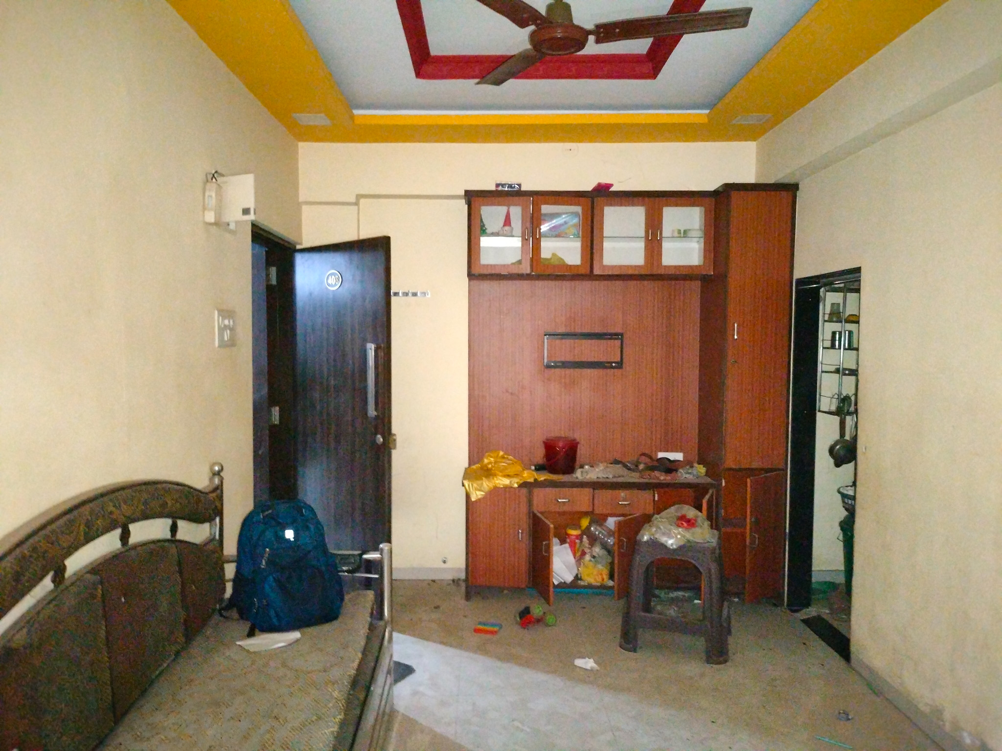 Flat for Sale in ANAND KOLIWADA AREA- MIDDLE CLASS LOCALITY, Kalyan — photo 1