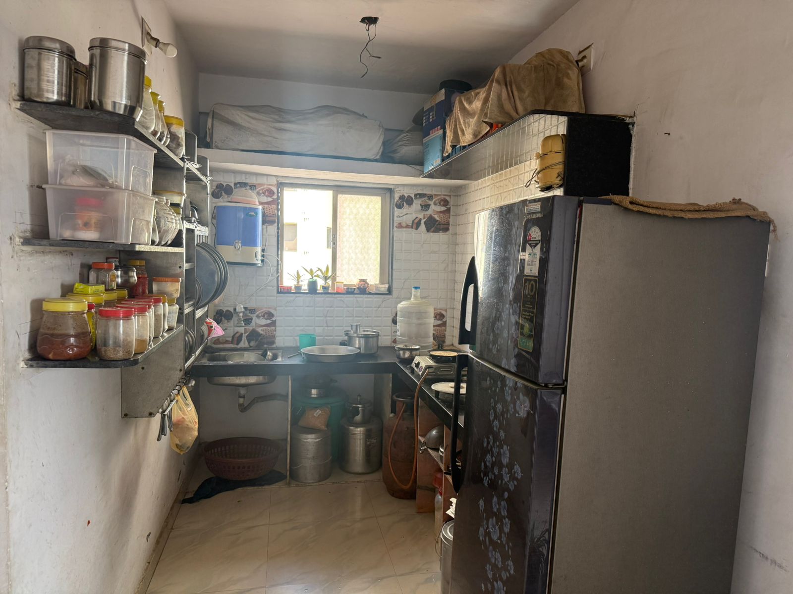 Flat for Sale in Valsad, Valsad — photo 4