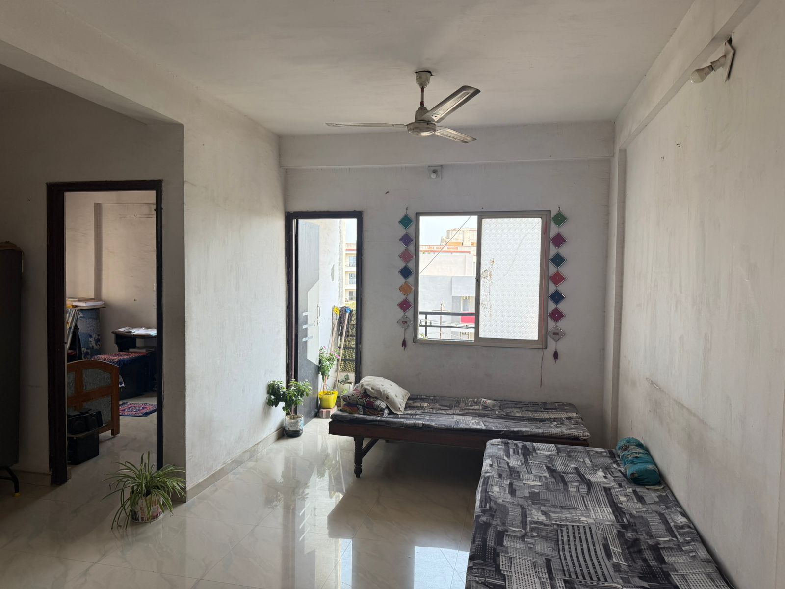 Flat for Sale in Valsad, Valsad — photo 2