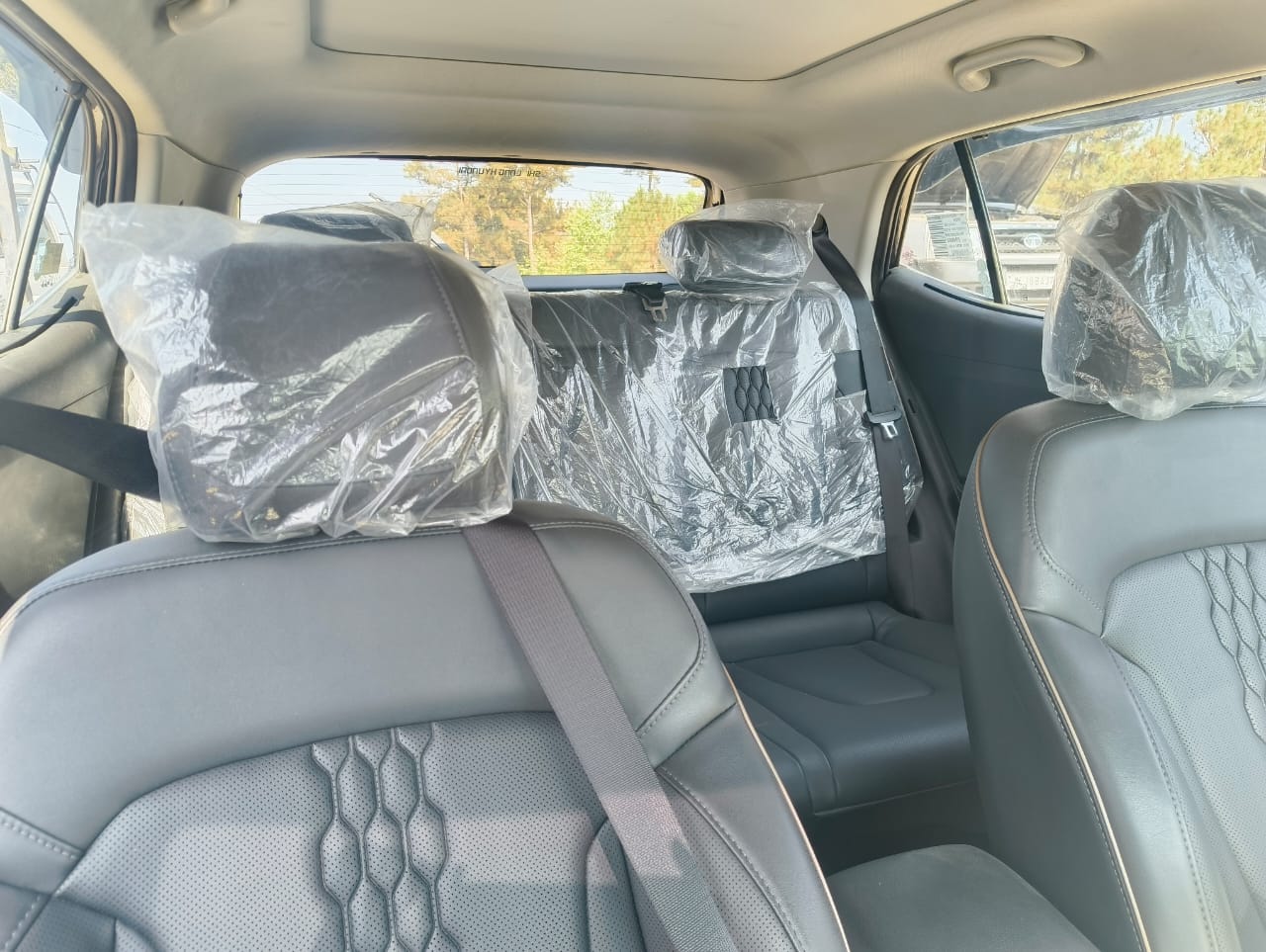 Hyundai Creta 1.5 MPI MT SX(O) S for Sale in Shillong, Shillong — photo 3
