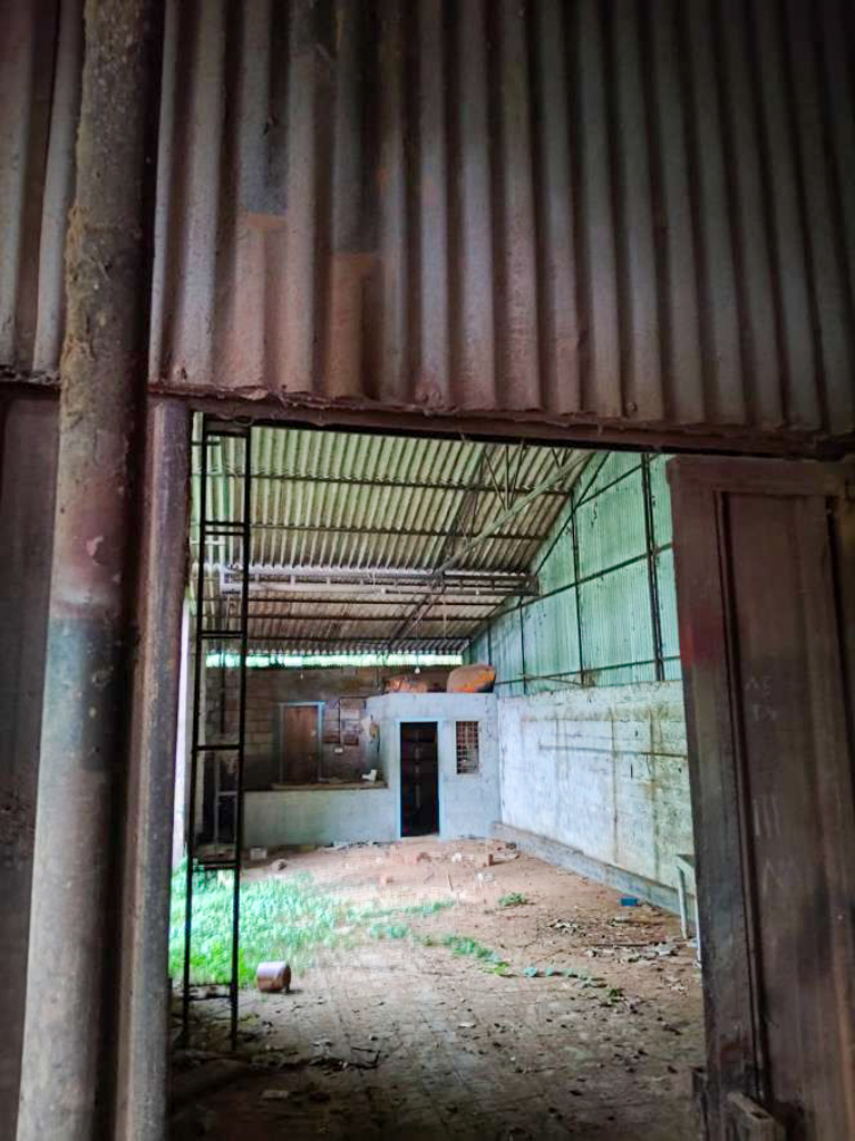 A Double Storied RCC Building and a Single storied AC Sheet Shed for Sale in Nilambur, Manjeri — photo 2