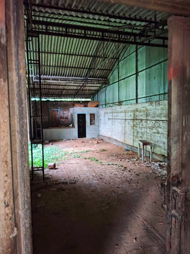 A Double Storied RCC Building and a Single storied AC Sheet Shed for Sale in Nilambur, Manjeri — photo 5