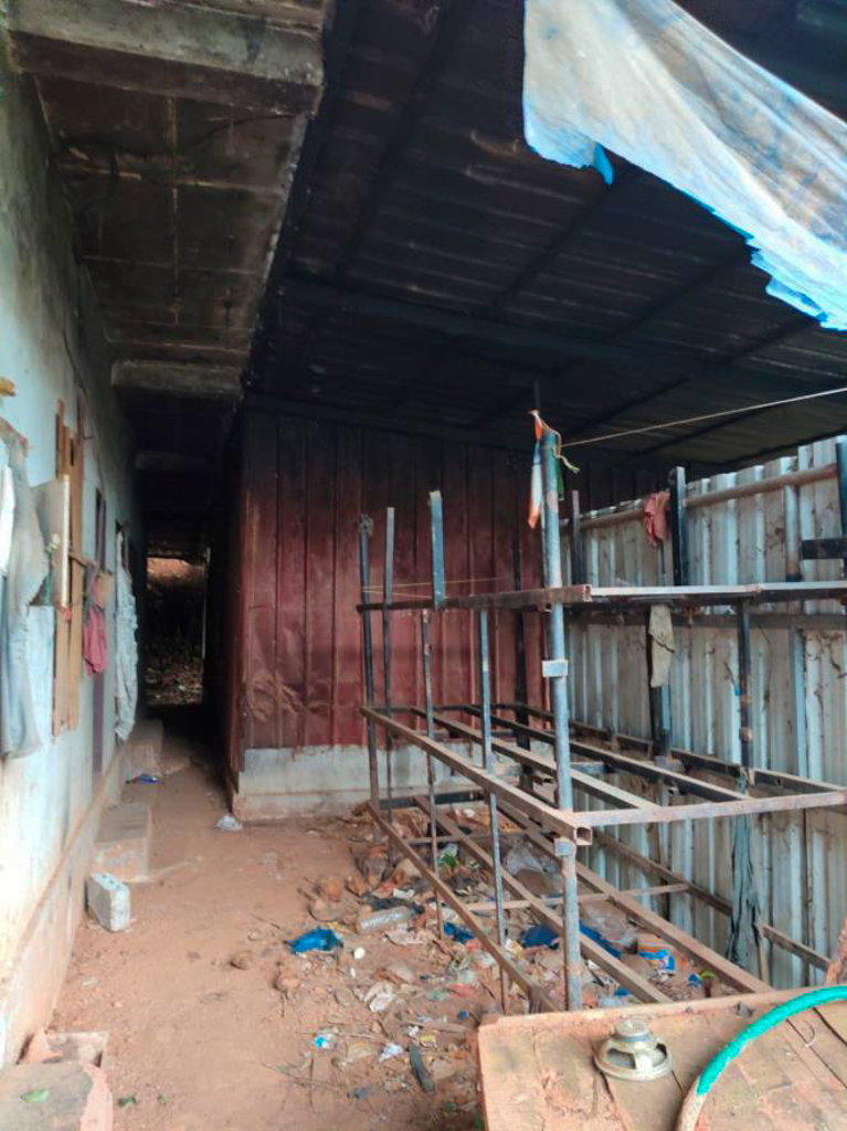A Double Storied RCC Building and a Single storied AC Sheet Shed for Sale in Nilambur, Manjeri — photo 12