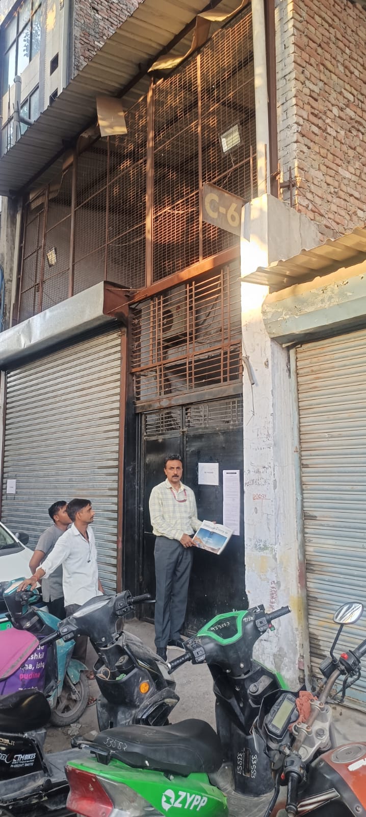 Individual House for Sale in Mansarovar Garden, New Delhi — photo 1
