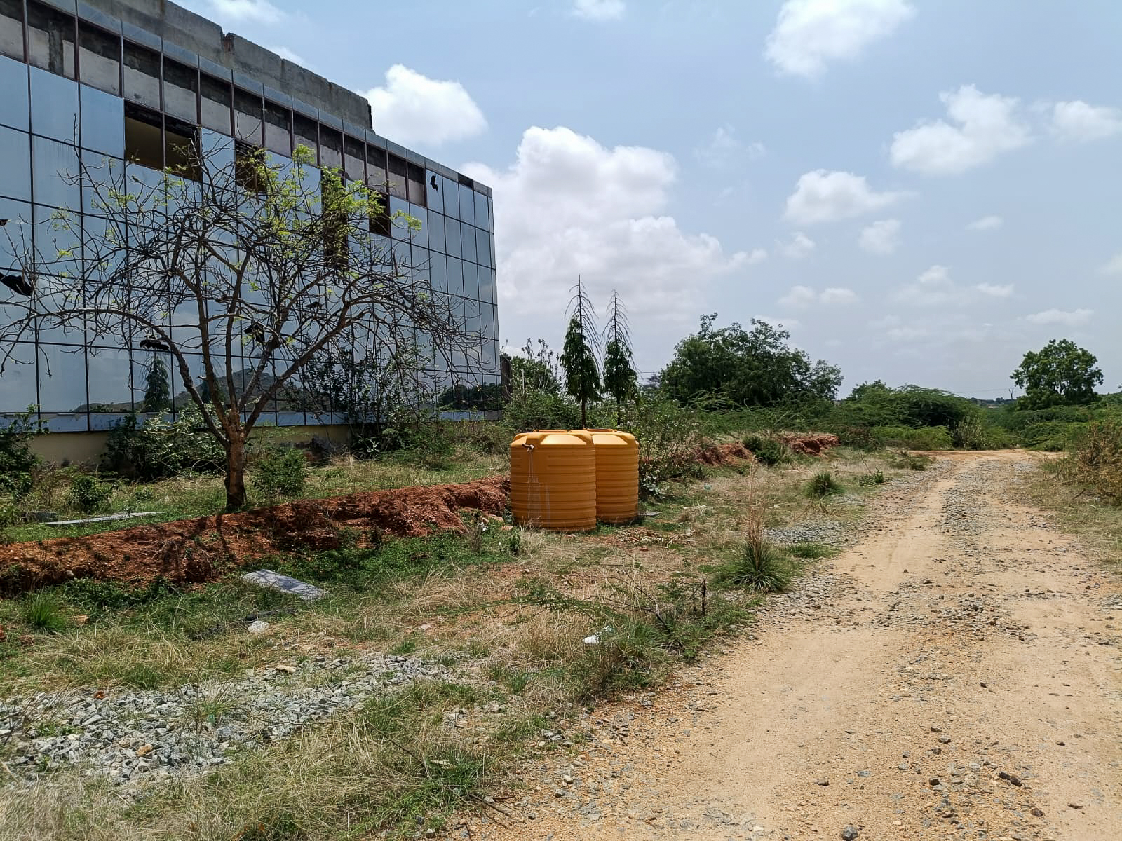 Industrial Plot with Factory Building for Sale in Industrial Park Penukonda Village Penukonda District Anantapuramu Pin 515110 Andhra Pradesh, PENUKONDA — photo 1