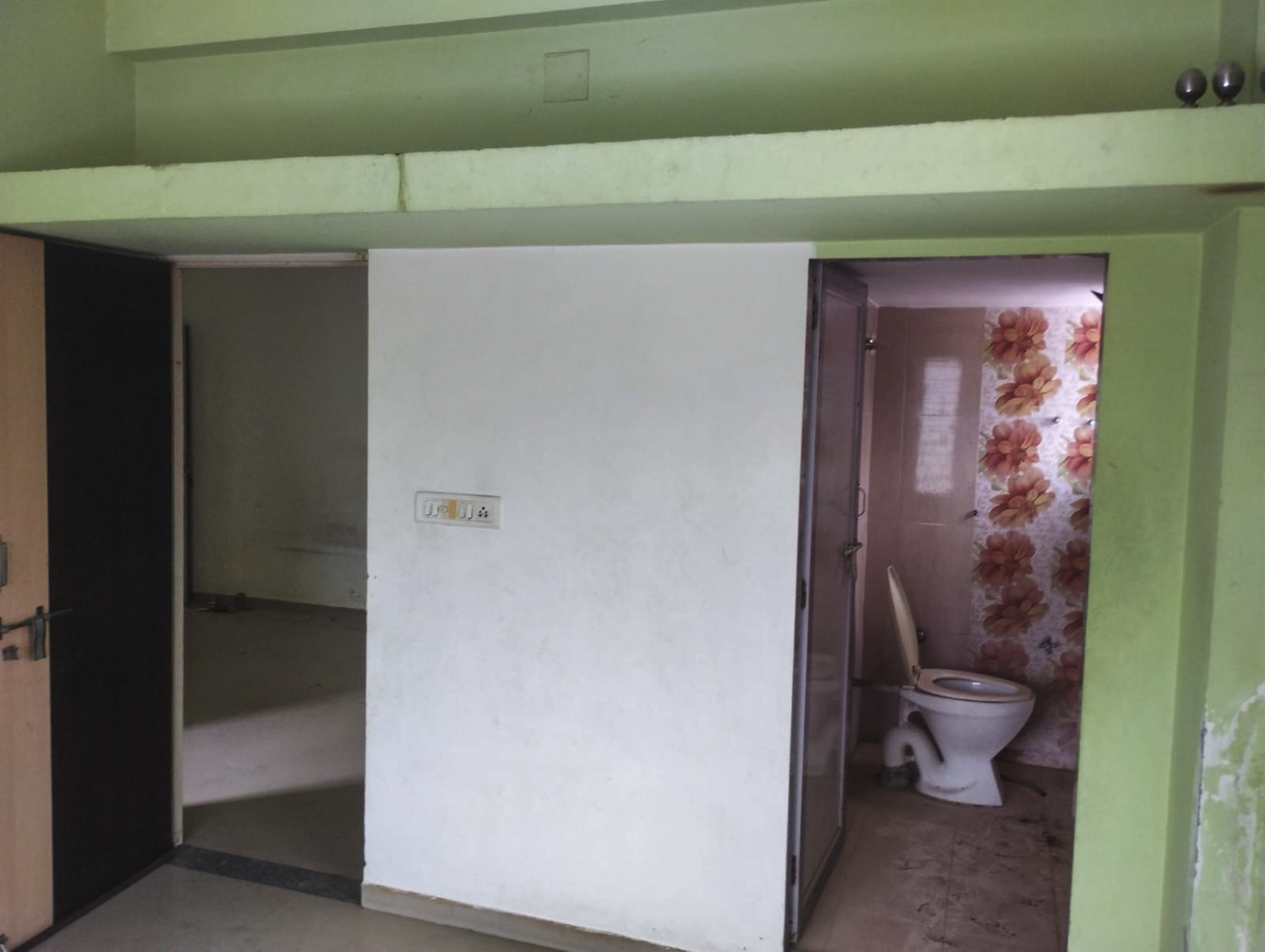 Flat for Sale in Ahmedabad — photo 3