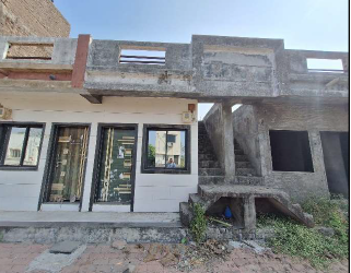 Individual House for Sale in KAMREJ SURAT, Surat — photo 1
