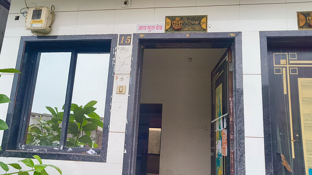 Individual House for Sale in Plot No-15, "Juhika Residency", Part-2, Nansad,Kamrej, Surat-394180., Amboli — photo 1