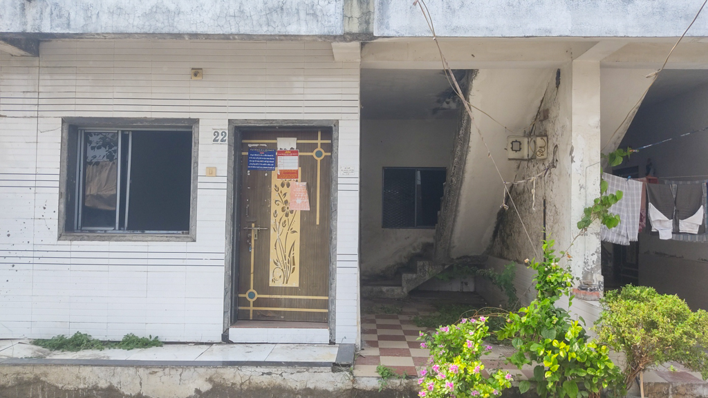 Individual House for Sale in kamrej surat, Surat — photo 1
