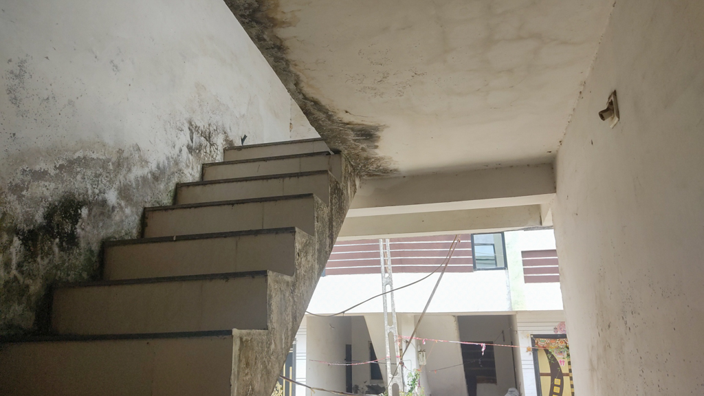 Individual House for Sale in kamrej surat, Surat — photo 3