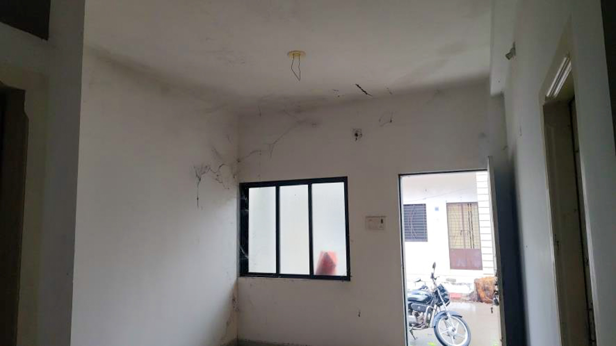 Individual House for Sale in Plot No- 64, Sahajanand Residency, koli Bharthana , Kamrej Surat, Surat — photo 8