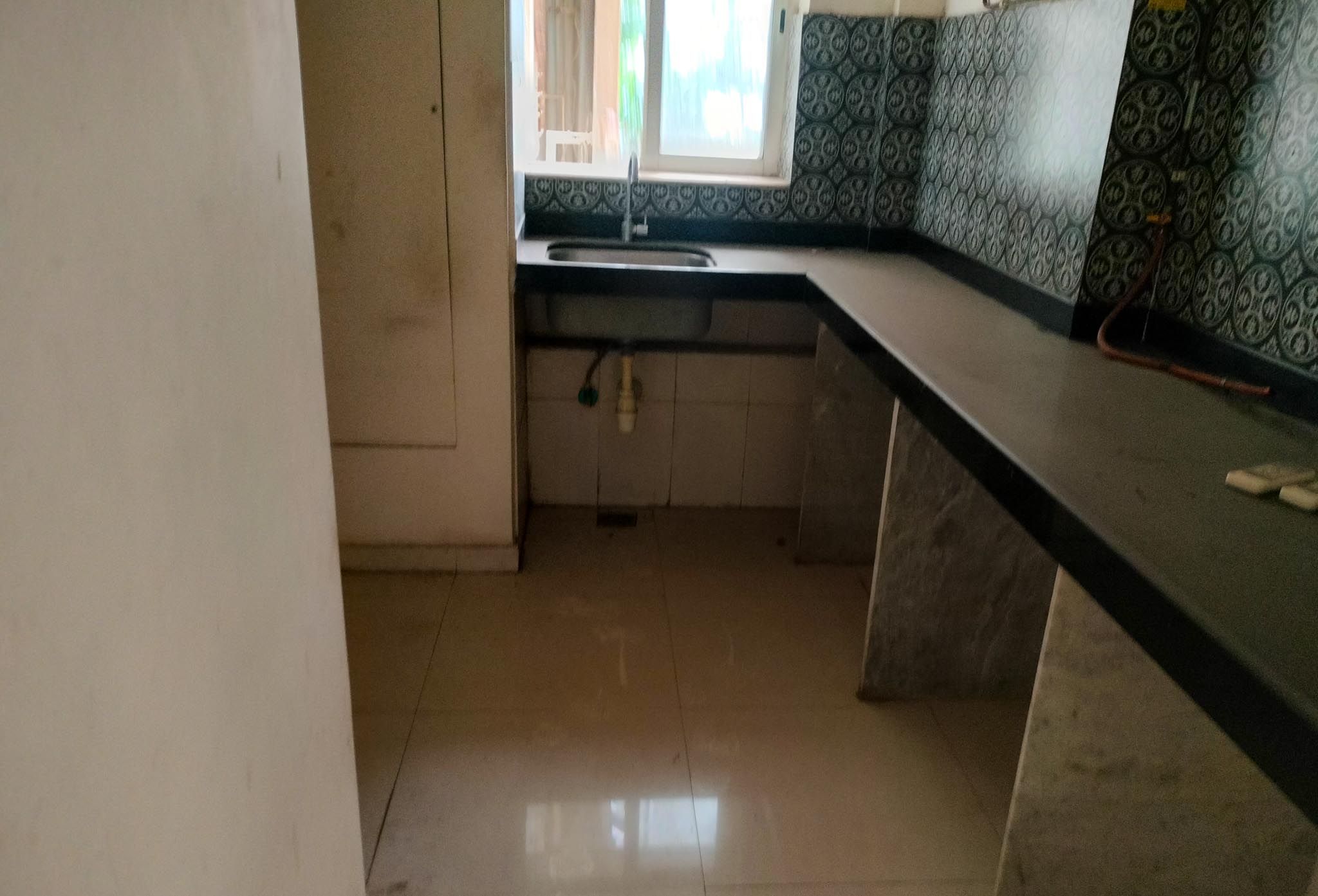 Flat for Sale in KOLSHET, THANE WEST, Thane — photo 4