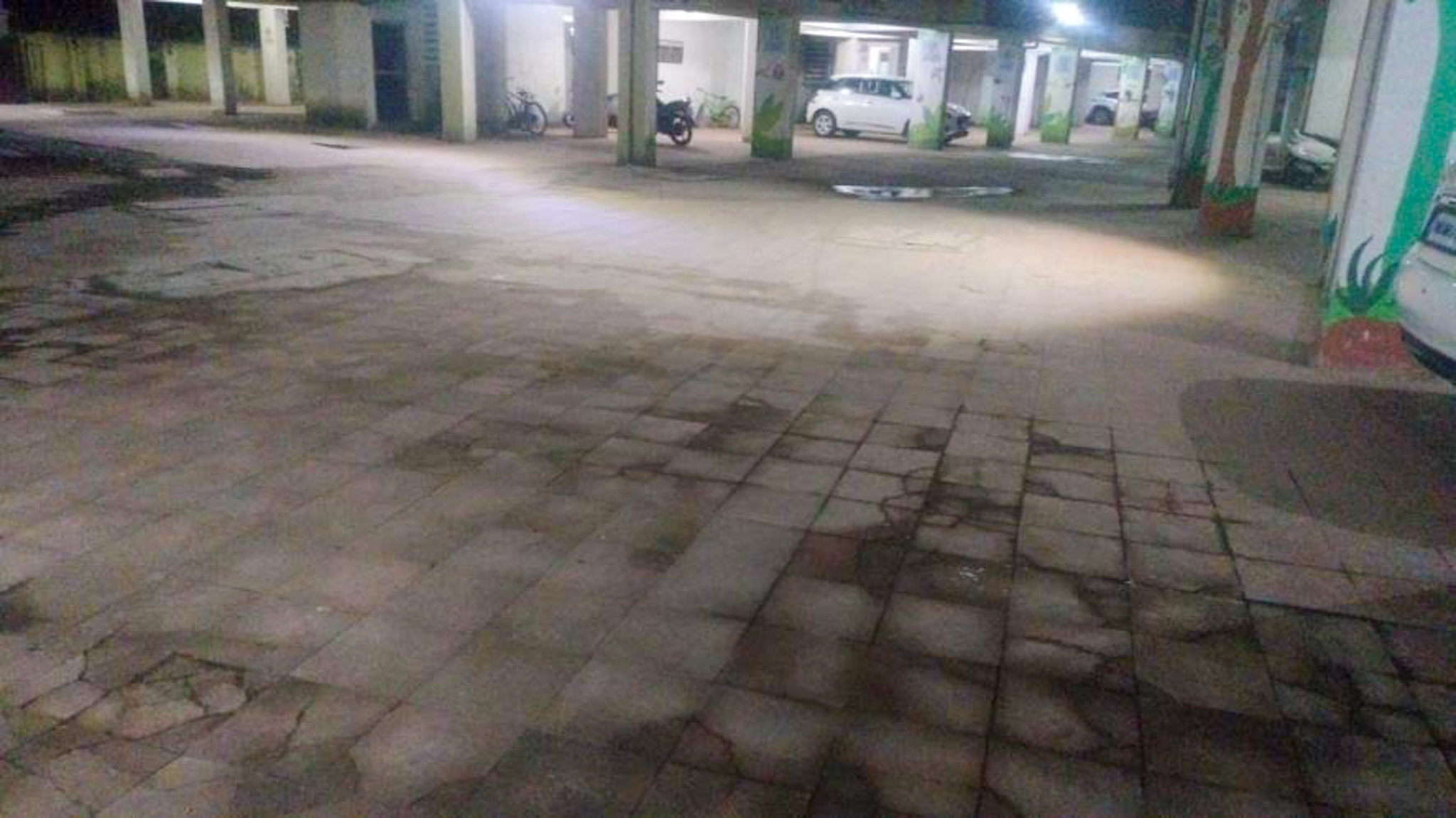 Flat for Sale in Chowk — photo 2