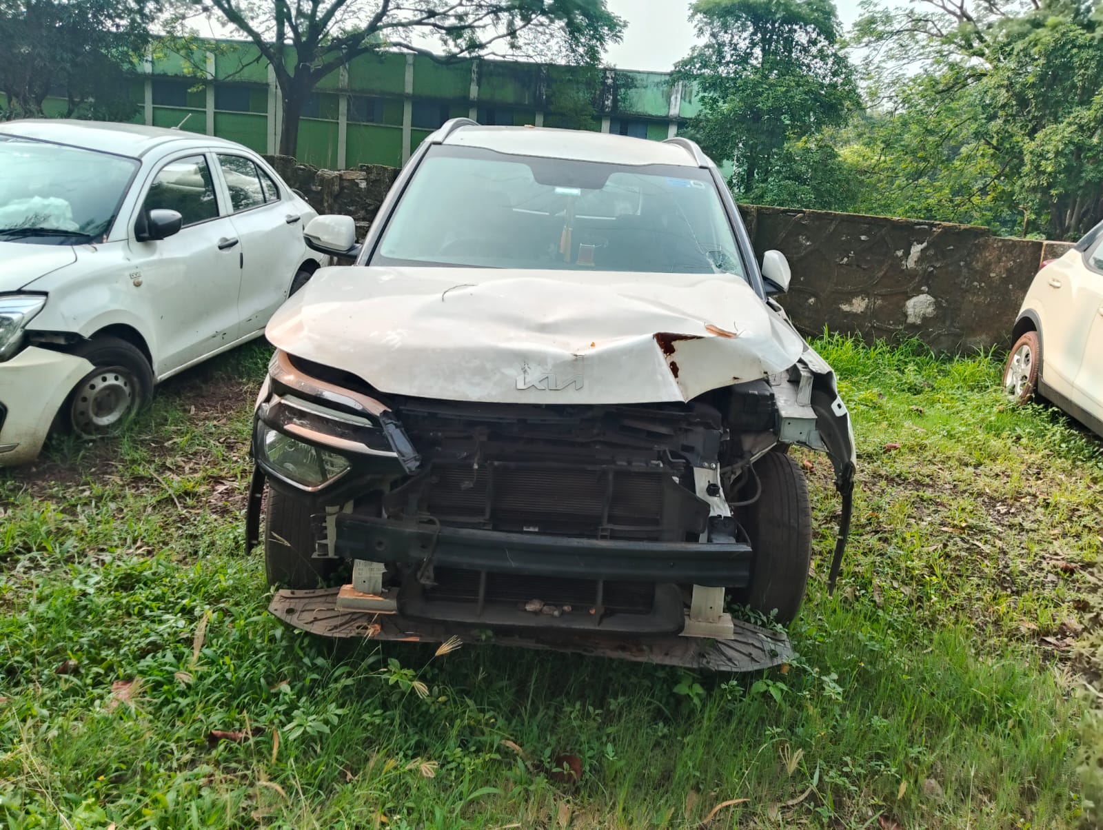 KIA CARENS G 1.5 MT, REGD. NO-OD14AF-1049 for Sale in ROURKELA, Rourkela