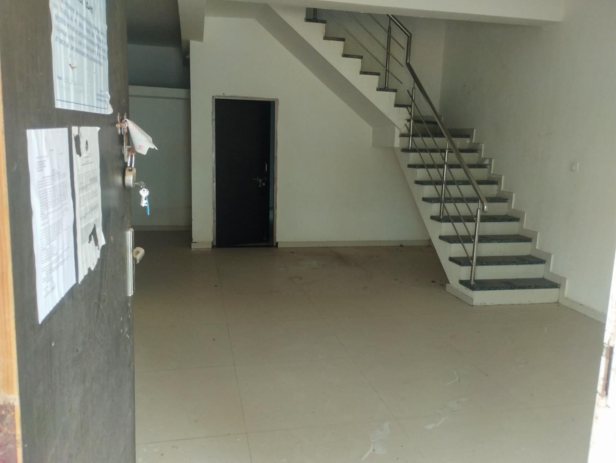 3 BHK Bungalow for Sale in SANT VILLA, Sant Villa located of Village Manjipura, Taluka Nadiad, District Sub District Kheda, State Gujarat, Nadiad — photo 3