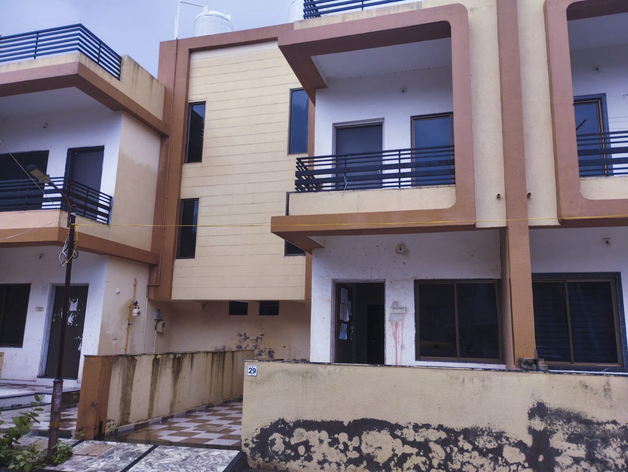 3 BHK Bungalow for Sale in SANT VILLA, Residentila Bungalow at Sant Villa No 29 at Village Manjipura nadiad kheda ahmedabad, Nadiad — photo 1