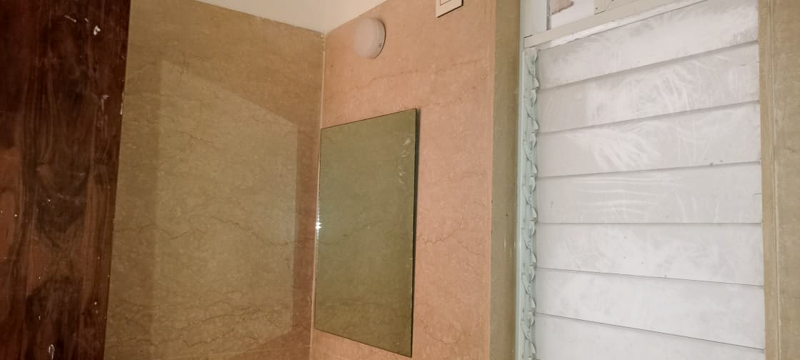 2 BHK Flat for Sale in PLATIMUM LIFE B WING, Near D N Nagar Metro Station, Mumbai — photo 4