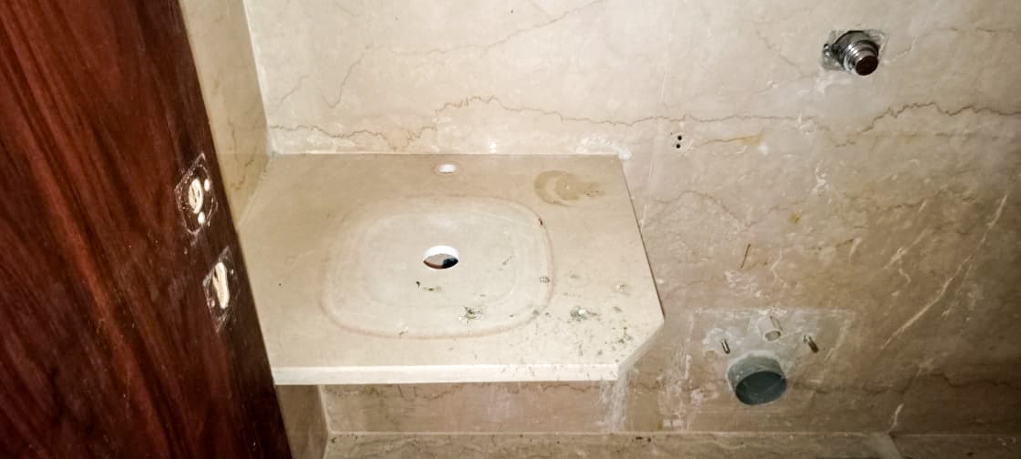 2 BHK Flat for Sale in PLATINYM LIFE B WING, Near D N Nagar Metro Station, Mumbai — photo 4