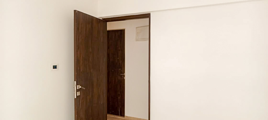 2 BHK Flat for Sale in PLATIMUM LIFE B WING, Near D N Nagar Metro Station, Mumbai — photo 9