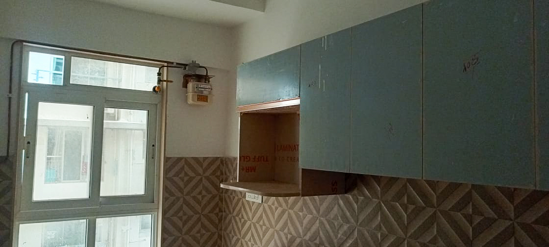 2 BHK Flat for Sale in PLATIMUM LIFE B WING, Near D N Nagar Metro Station, Mumbai — photo 21
