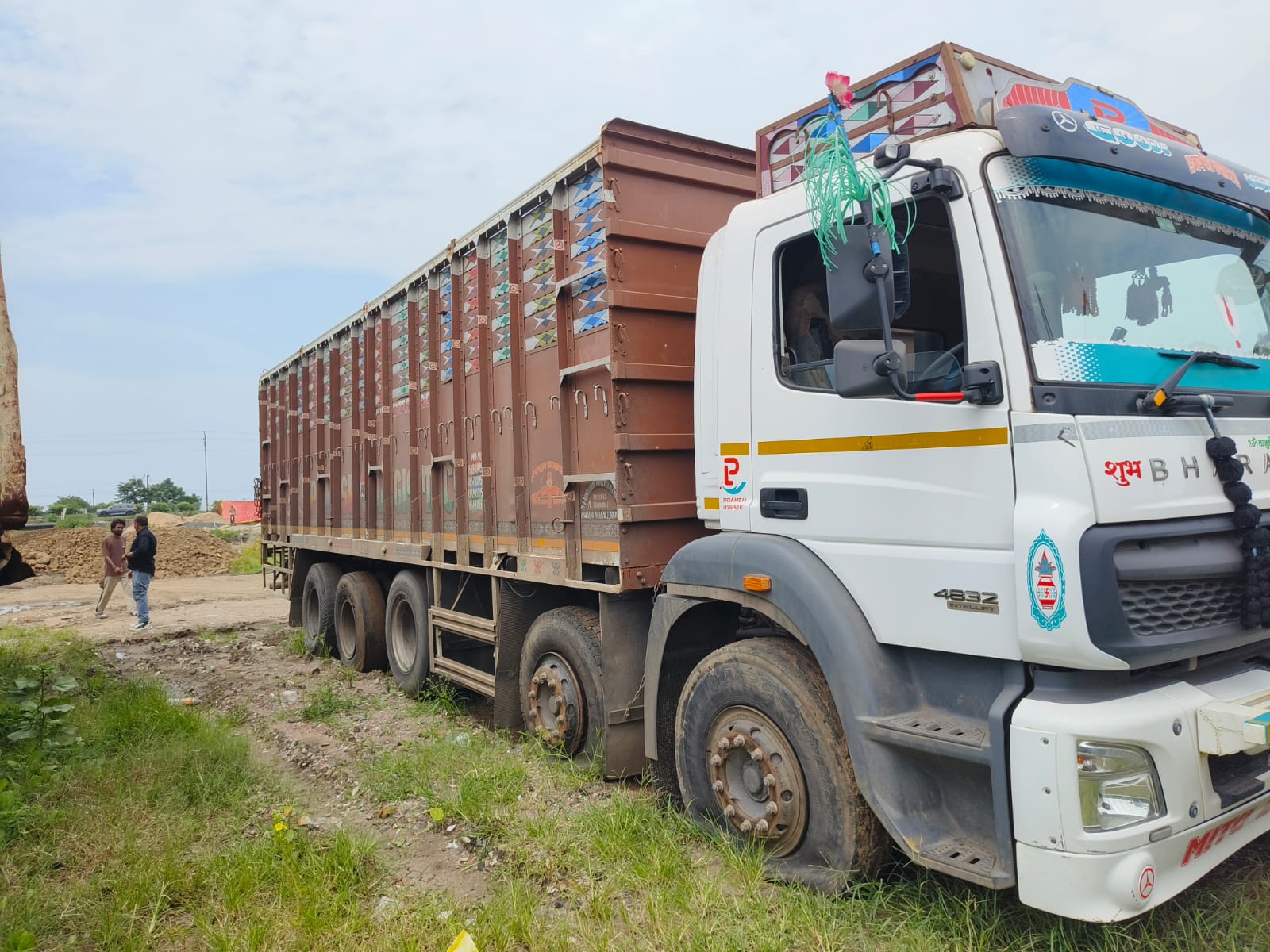 Goods Carrier Truck for Sale in NAGPUR, Hudkeshwar — photo 3